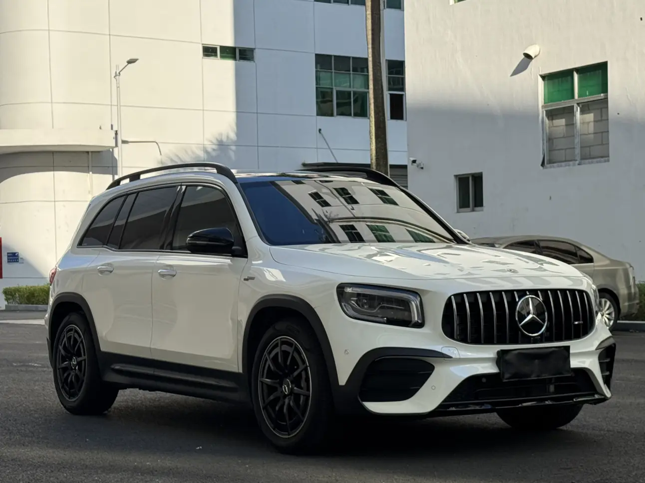 Mercedes-Benz GLB AMG