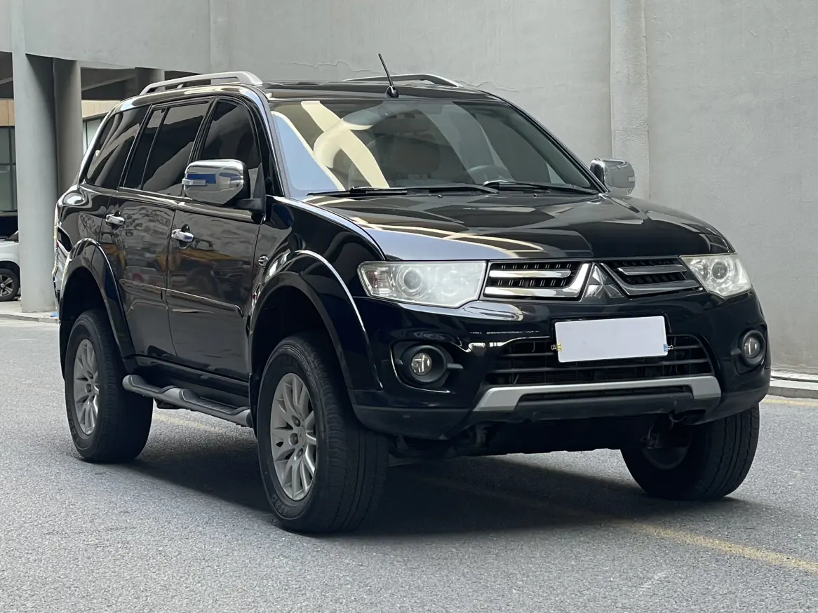 Mitsubishi Pajero Jinchang