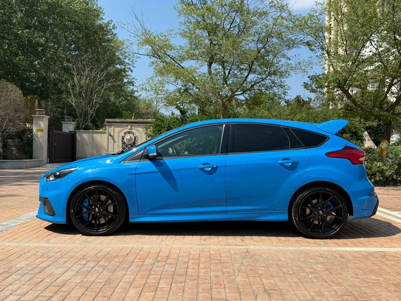 Ford Focus (imported)