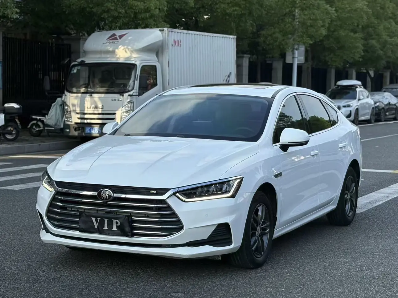 BYD Qin Pro  из Китая