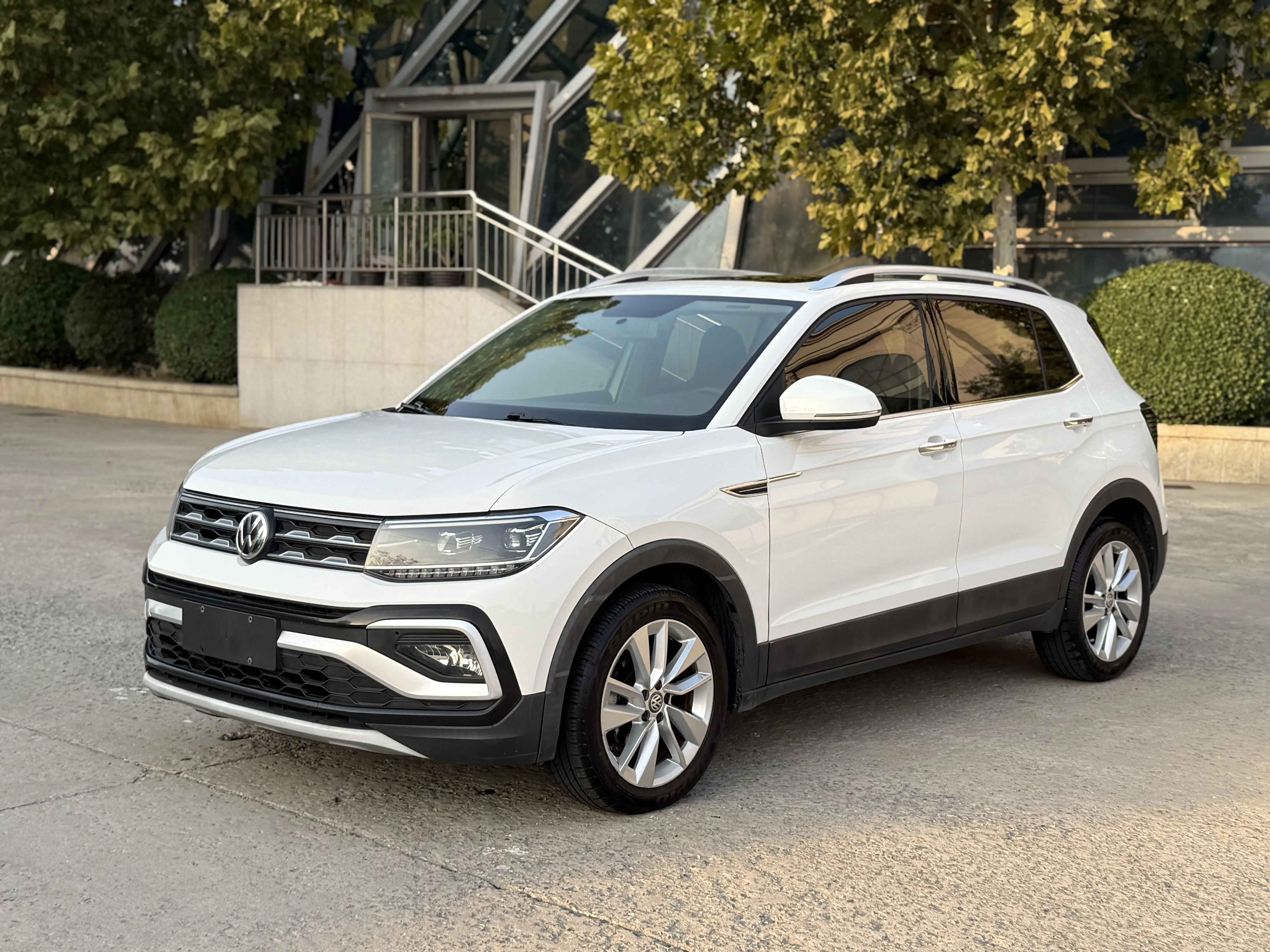 Volkswagen Tu Kai  из Китая
