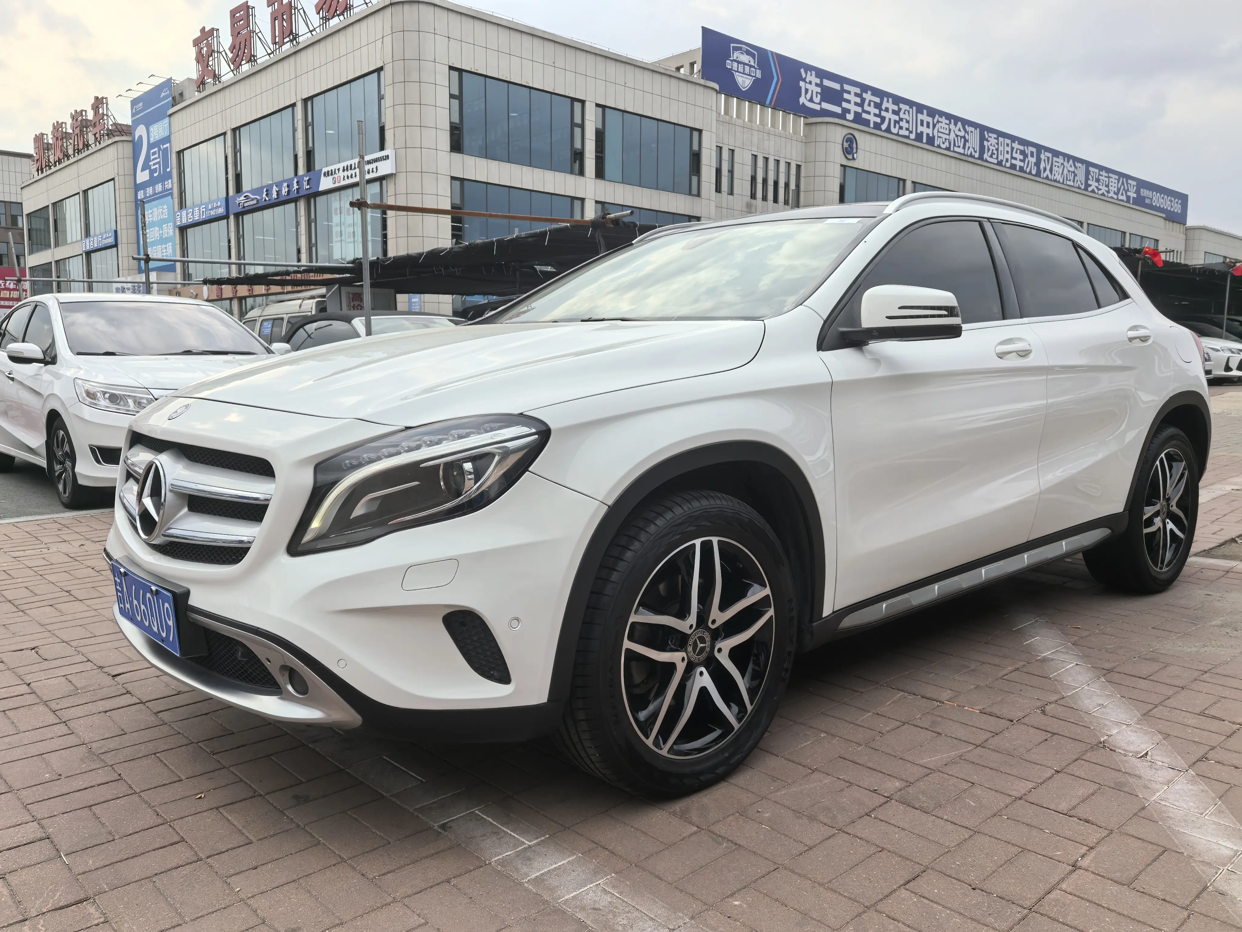 Mercedes-Benz GLA  из Китая
