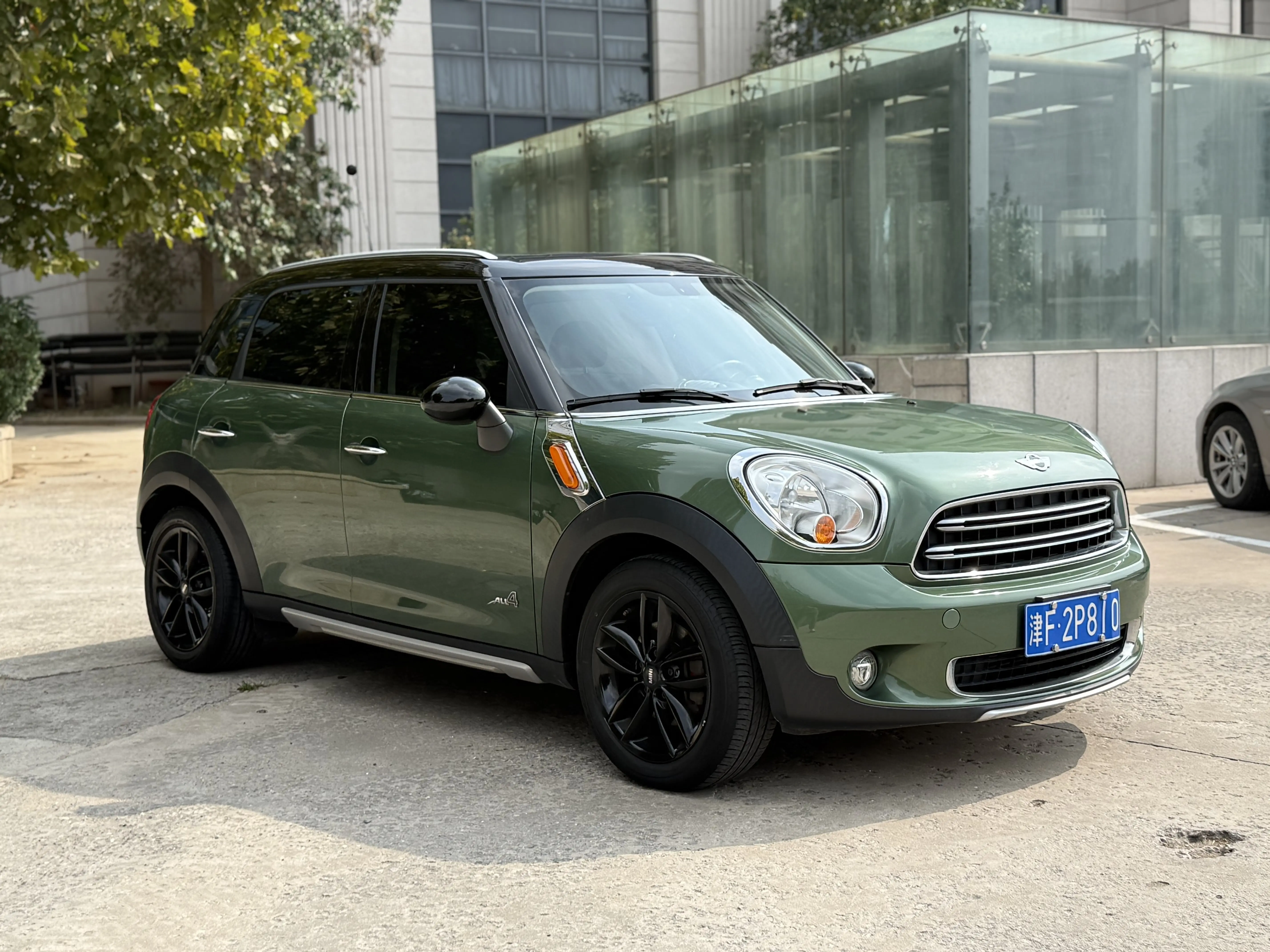MINI COUNTRYMAN