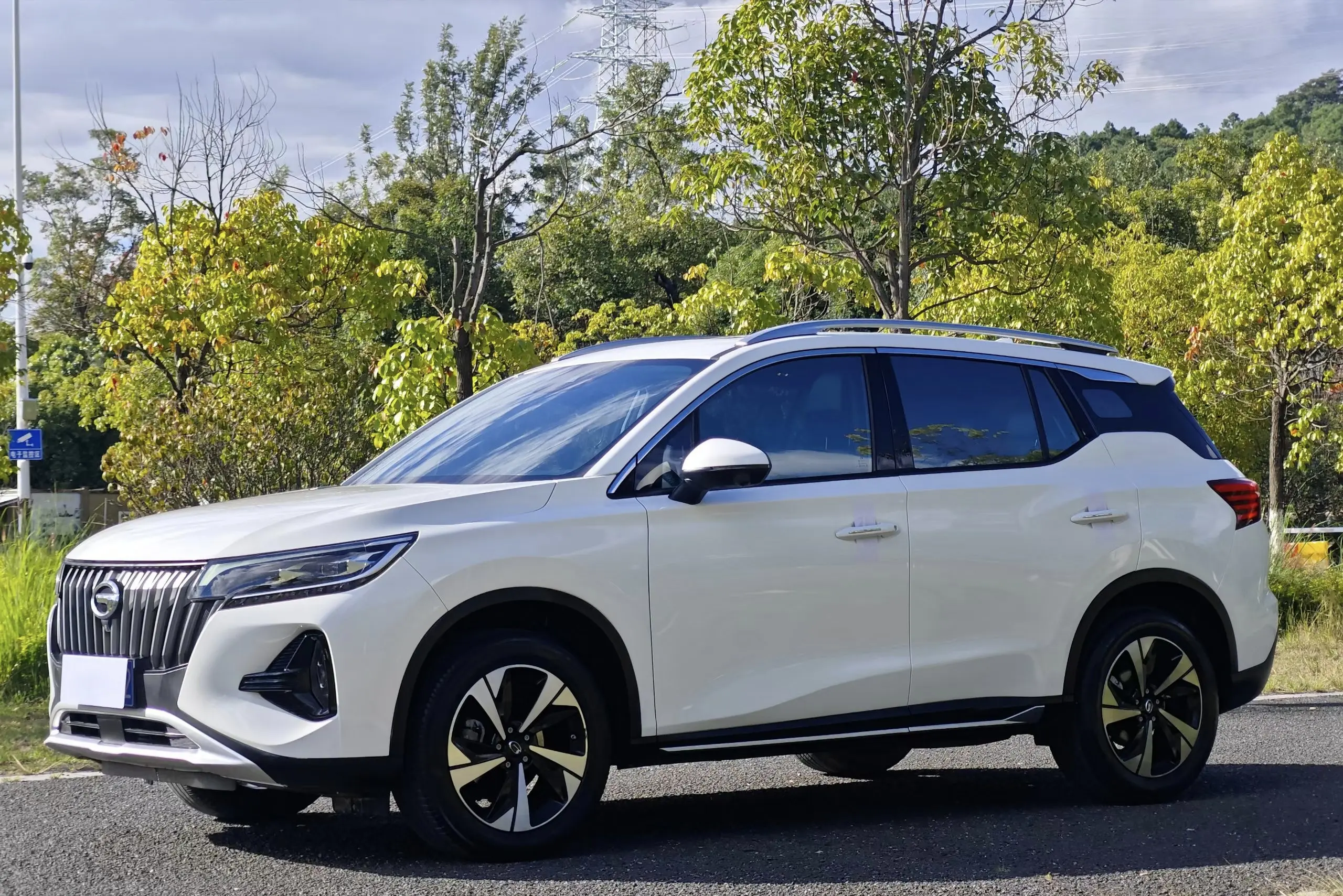 GAC Trumpchi GS4  из Китая