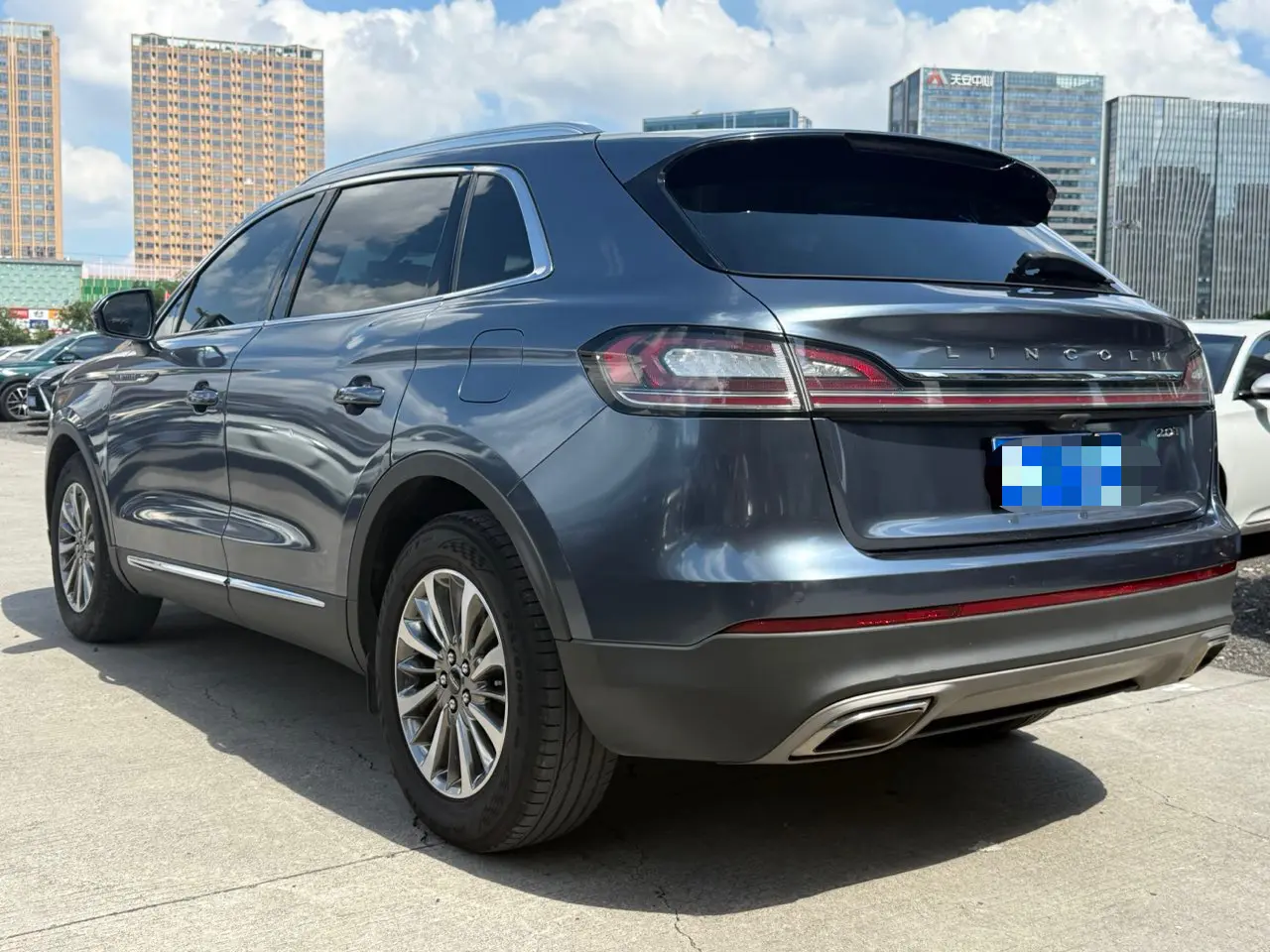 Lincoln Voyager (imported)