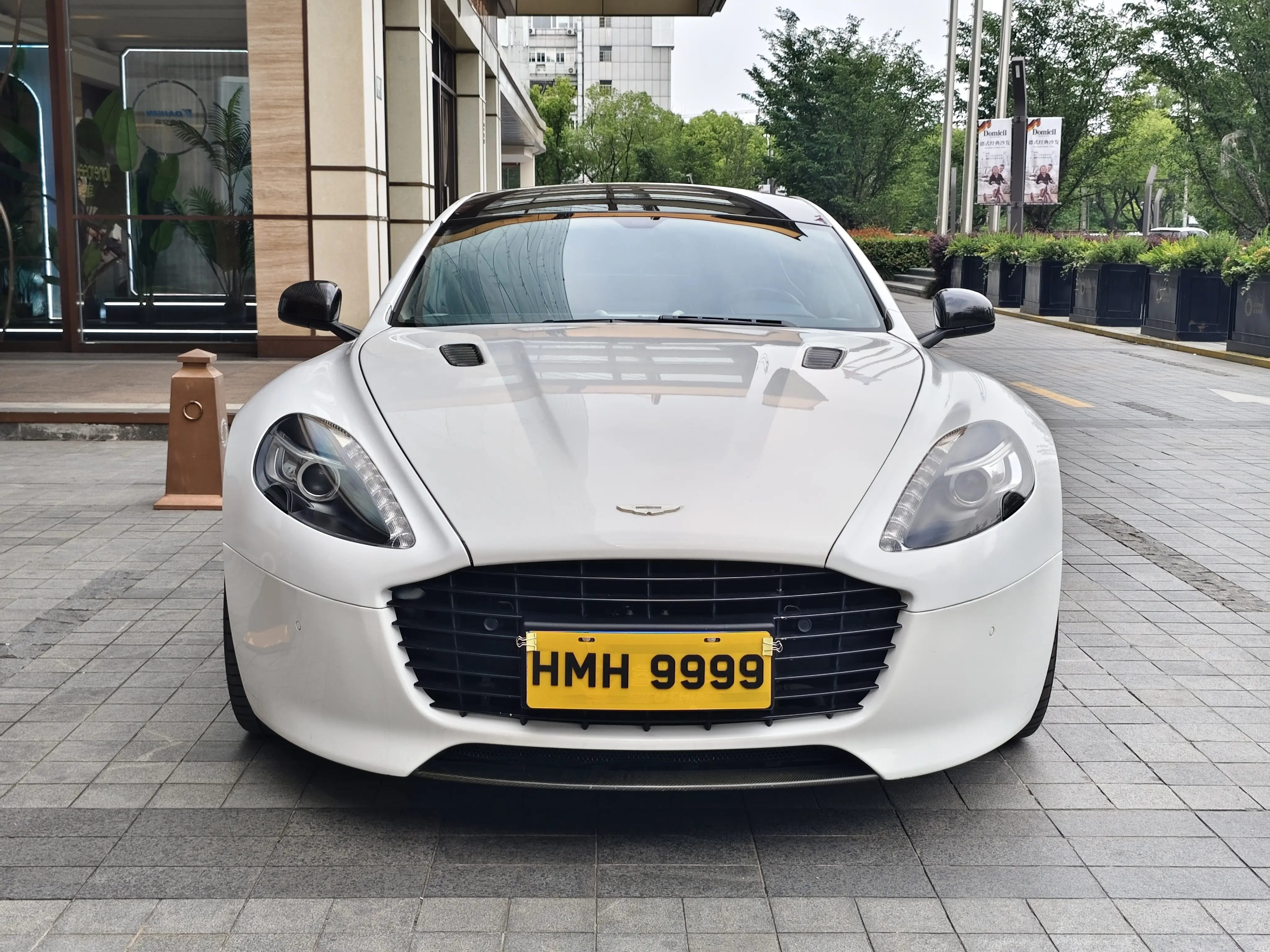 Aston Martin Rapide