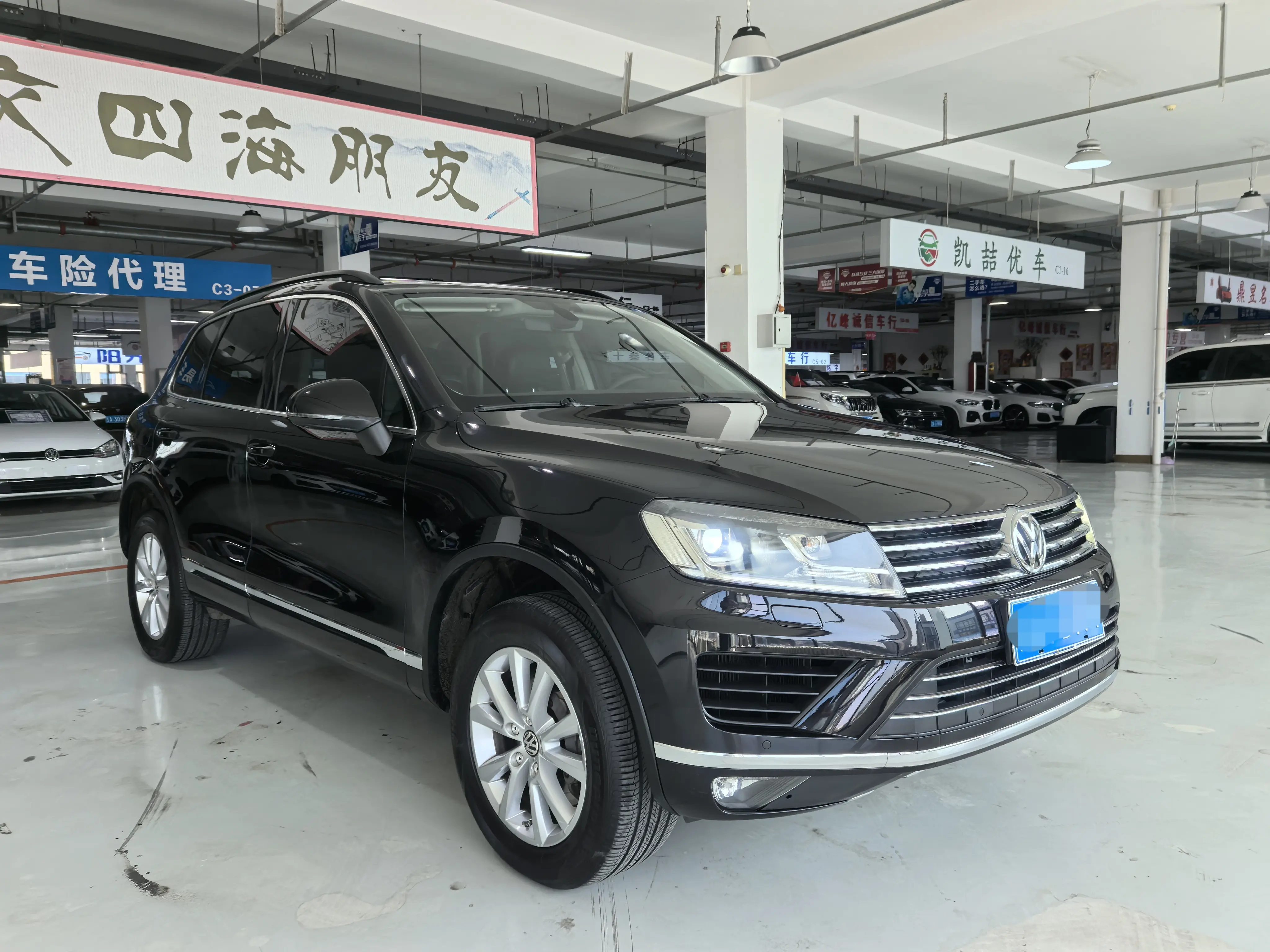 Volkswagen Touareg