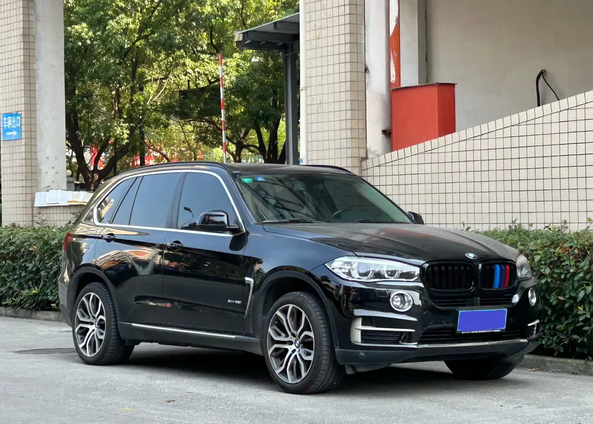 BMW X5 (imported)