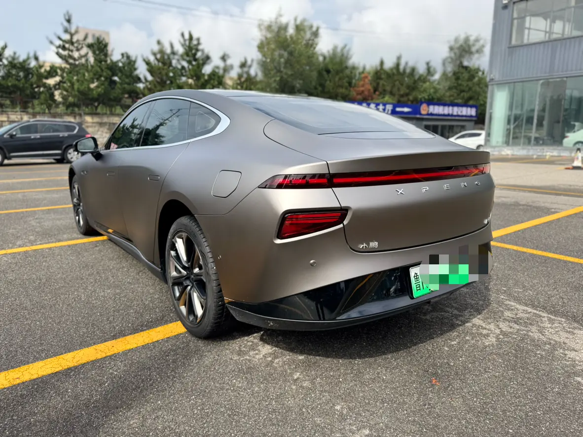 Xpeng P7