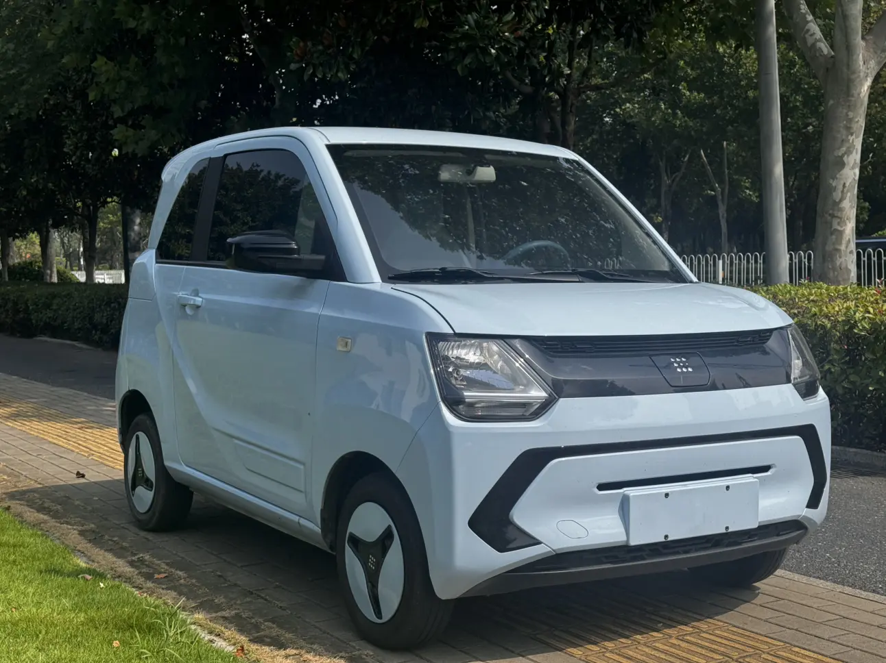 Dongfeng Scenery MINIEV