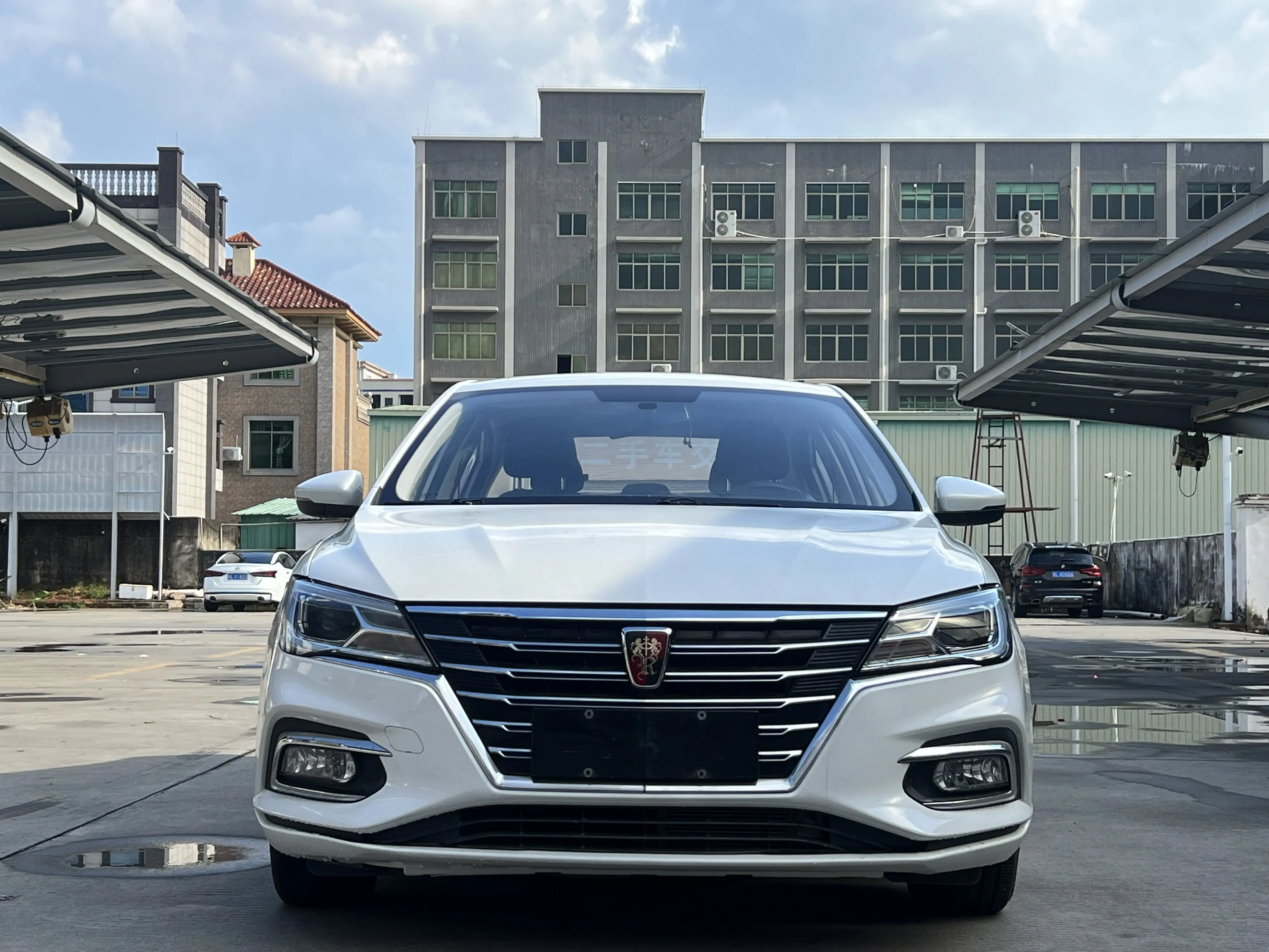 Roewe i5