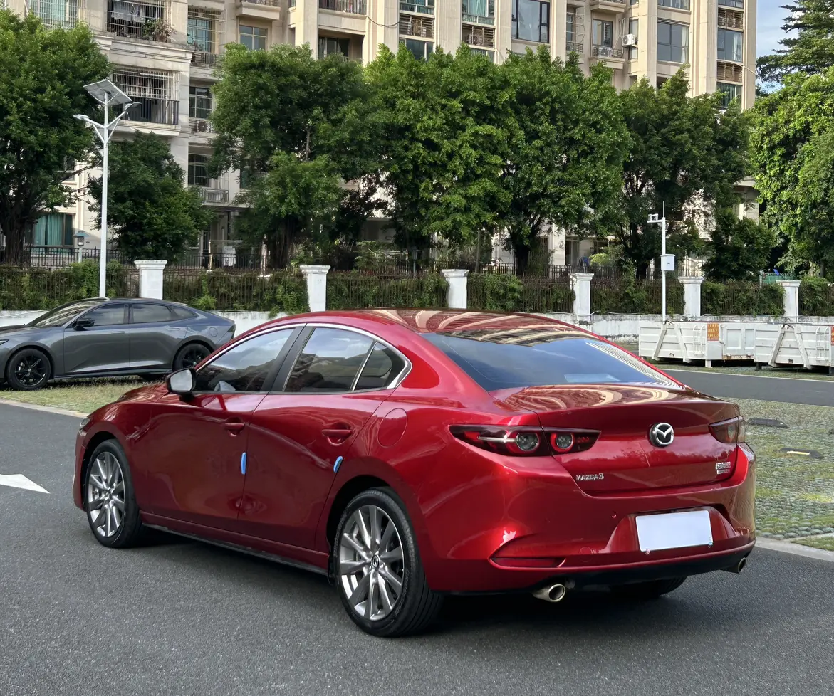 Mazda 3 Angkesela