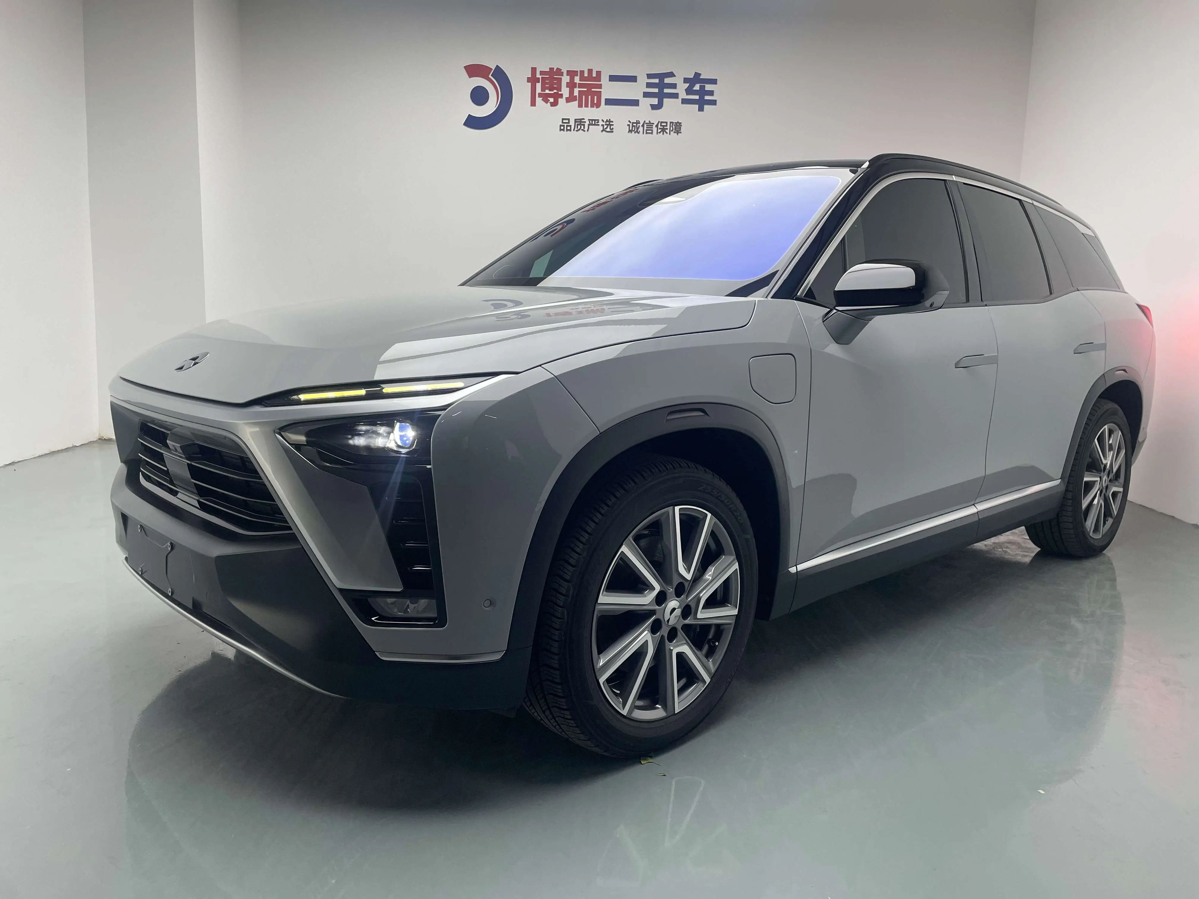 NIO ES8  из Китая