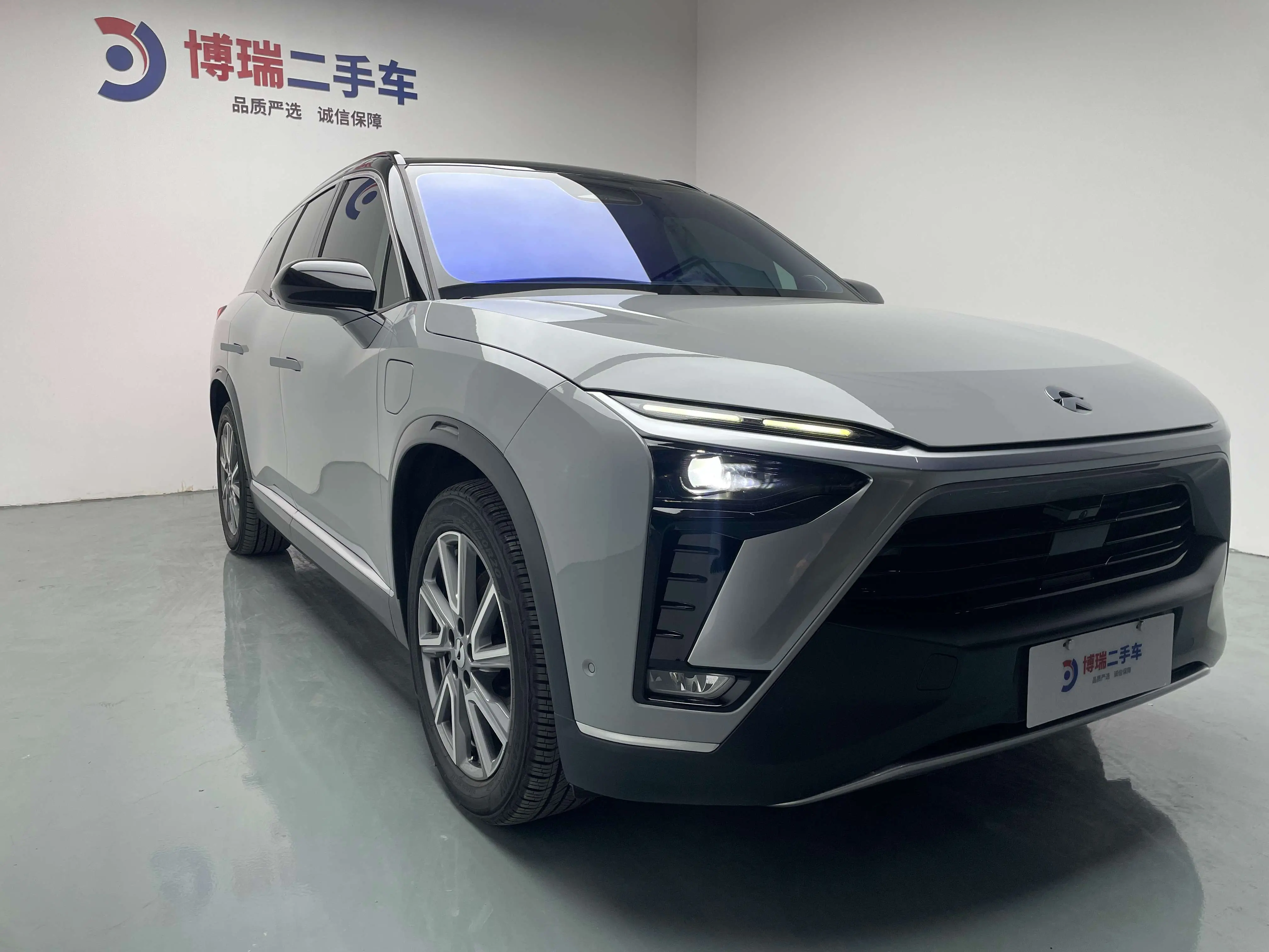 NIO ES8  из Китая