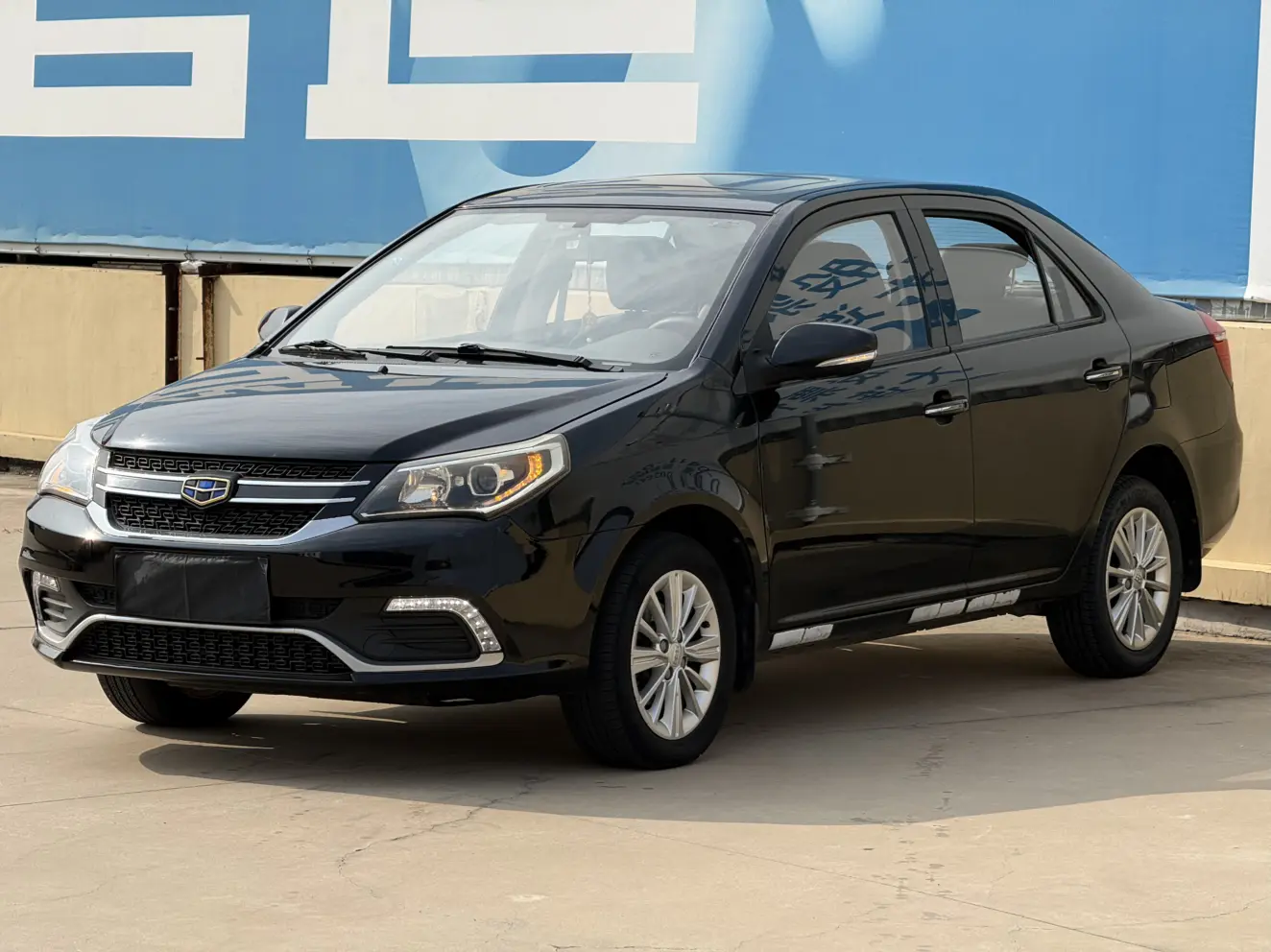 Geely King Kong  из Китая