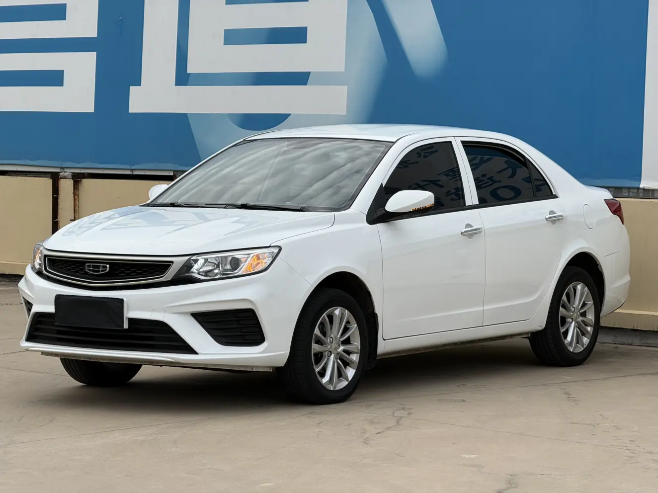 Geely Vision  из Китая