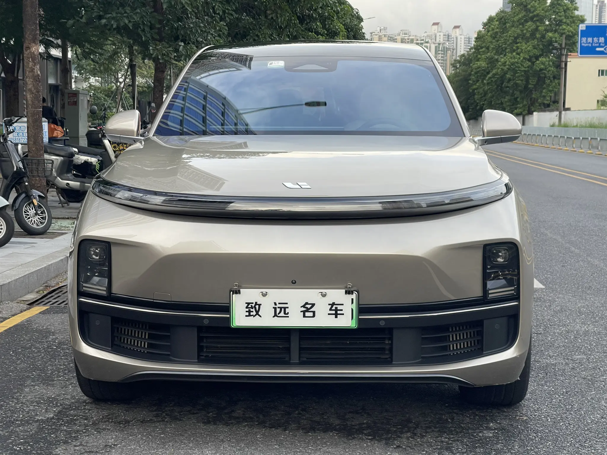 Li L8 (Ideal L8)  из Китая