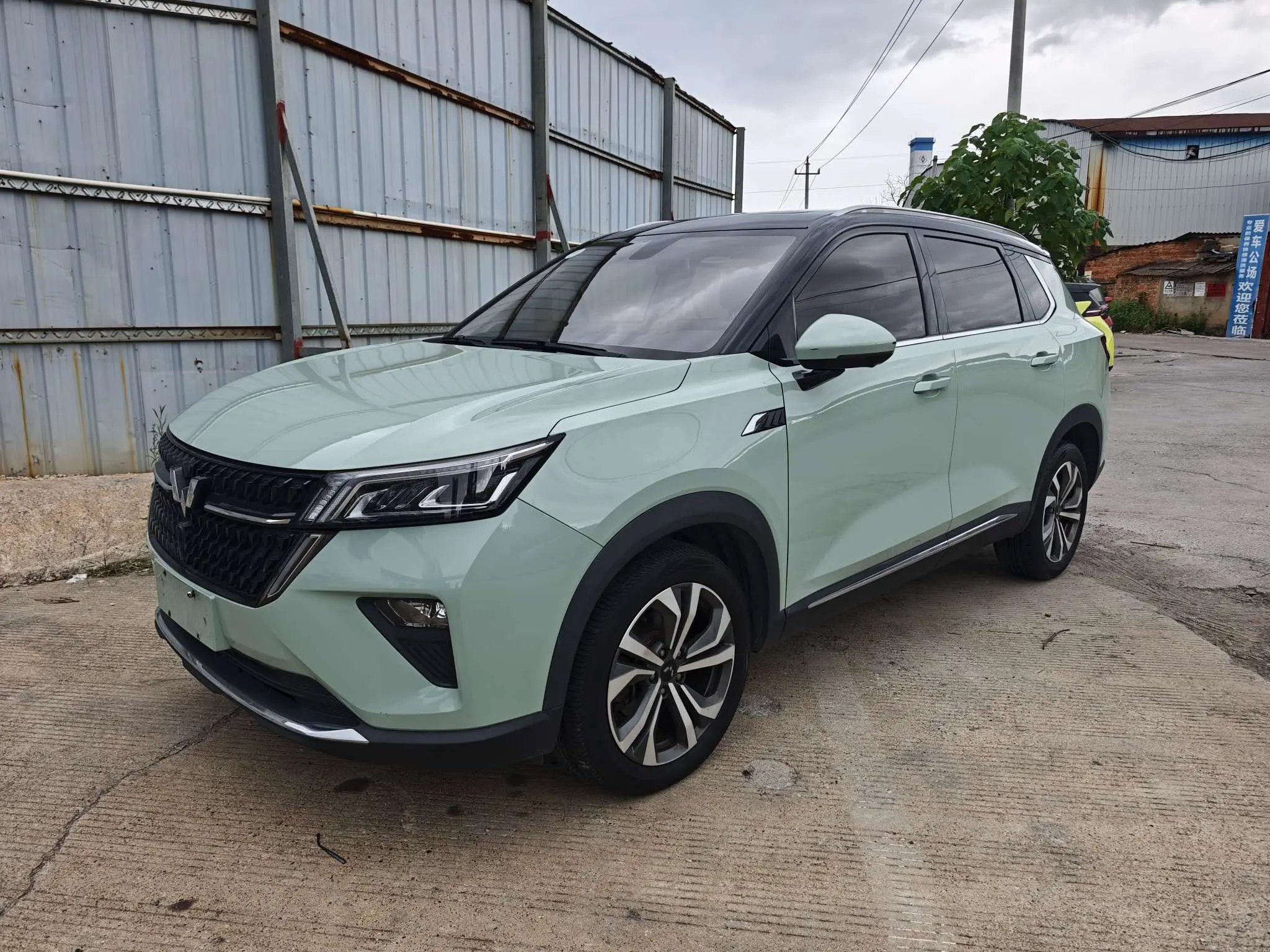 Wuling Star  из Китая