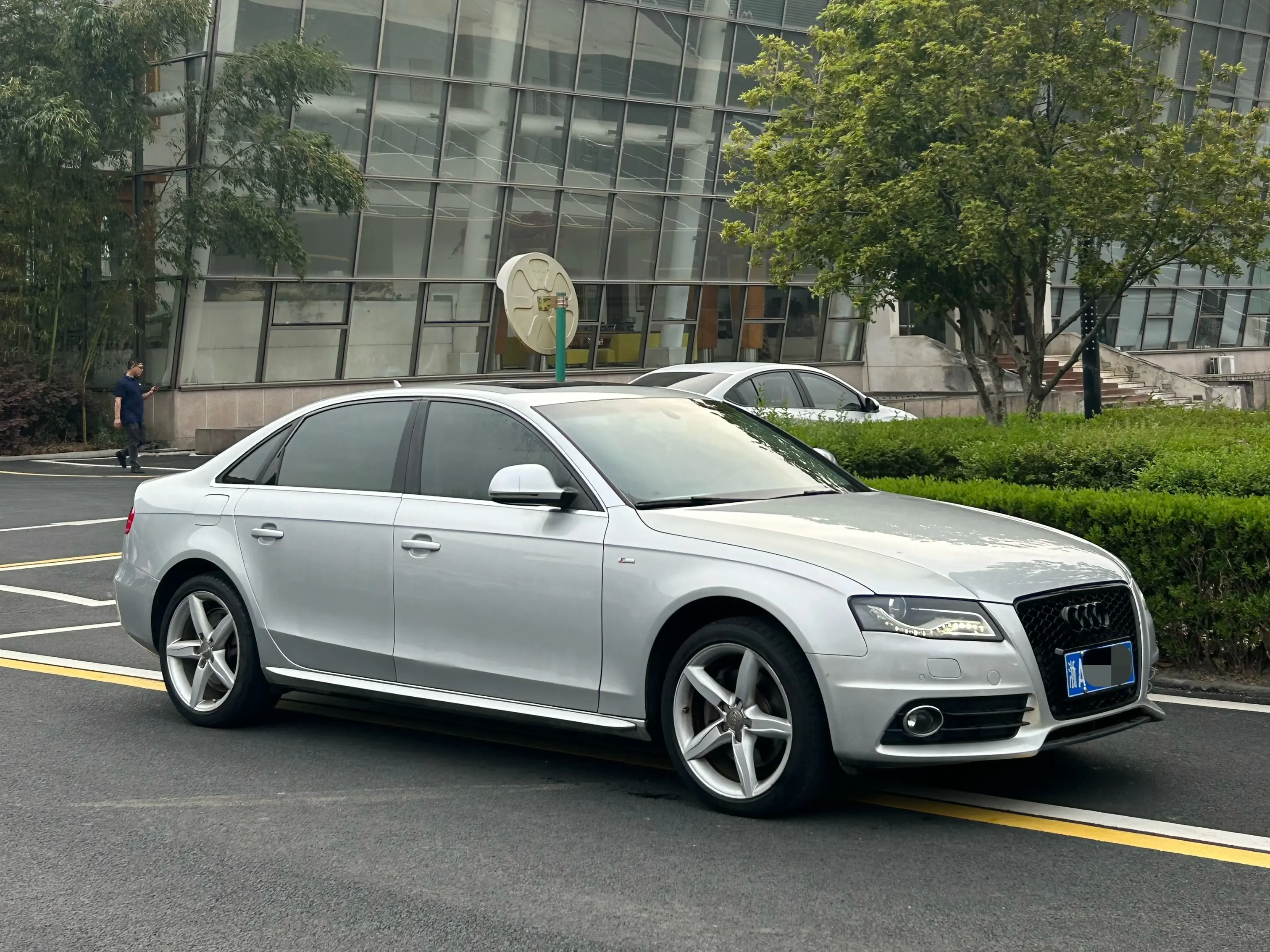 Audi A4L