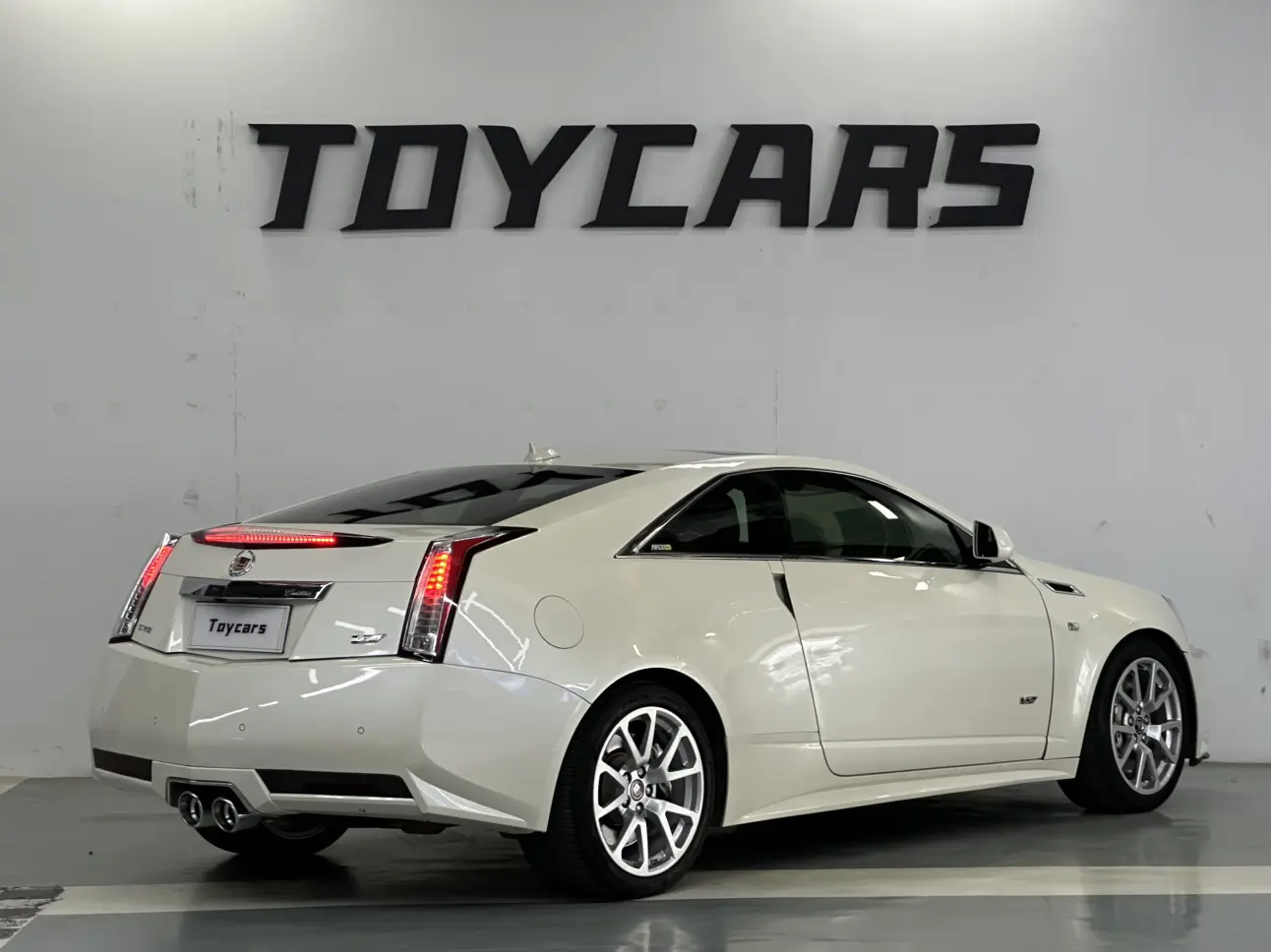 Cadillac CTS (imported)