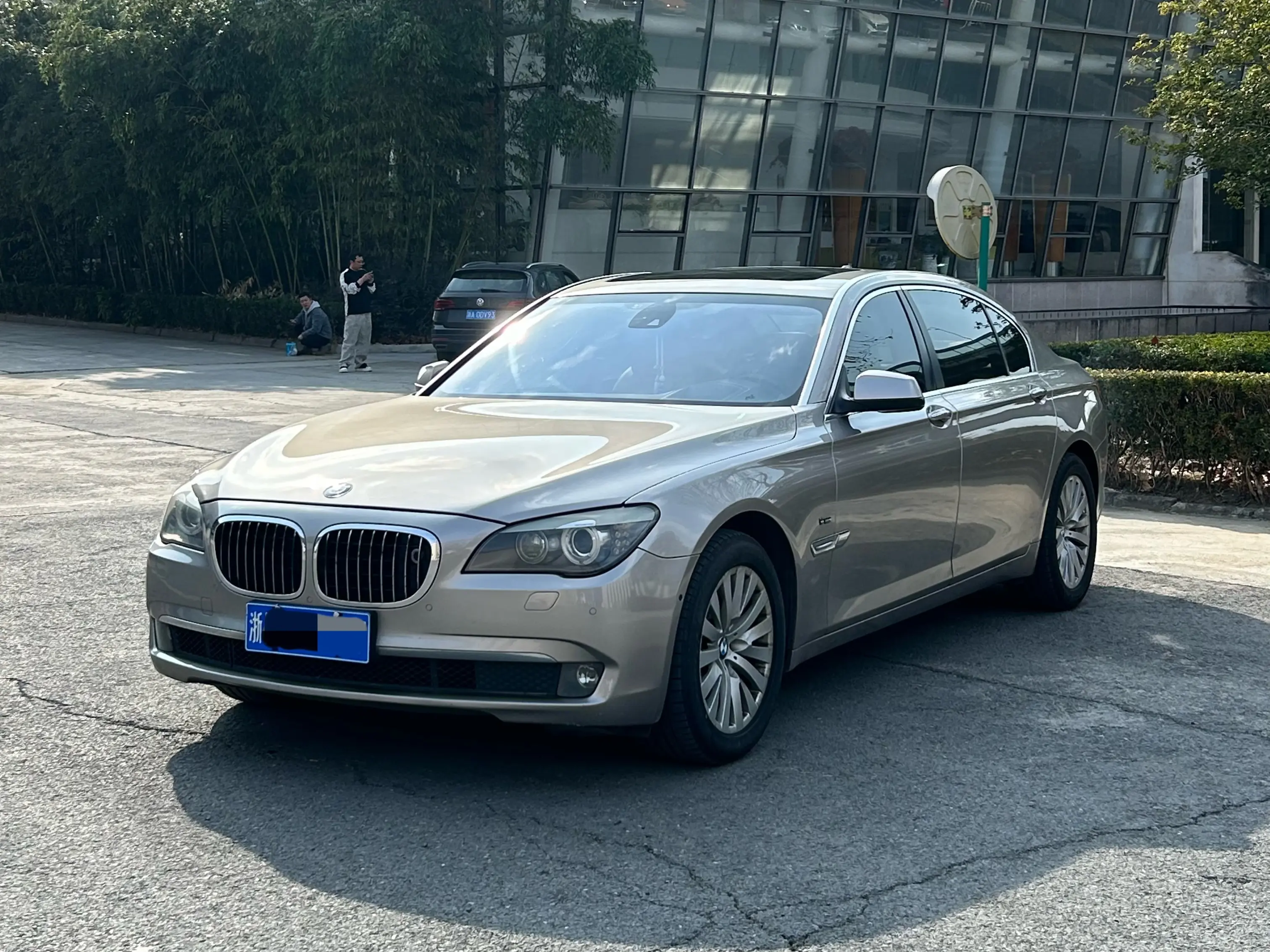 BMW 7 Series  из Китая