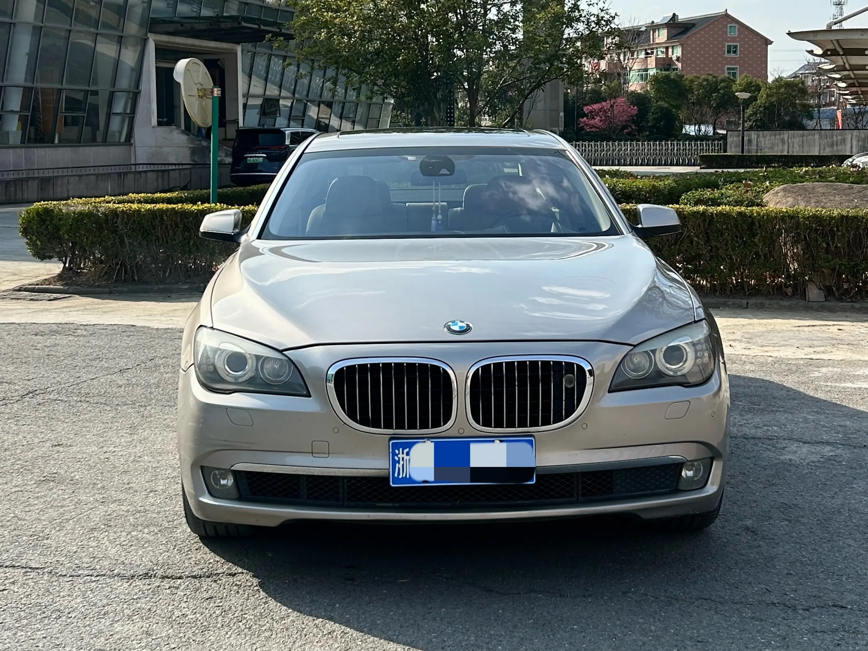 BMW 7 Series  из Китая
