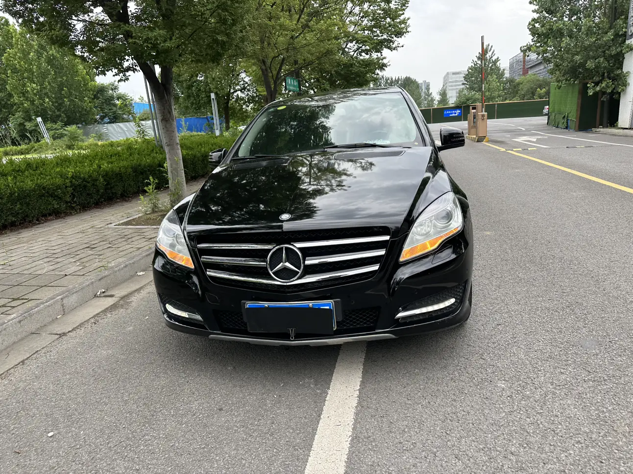 Mercedes-Benz R-Class