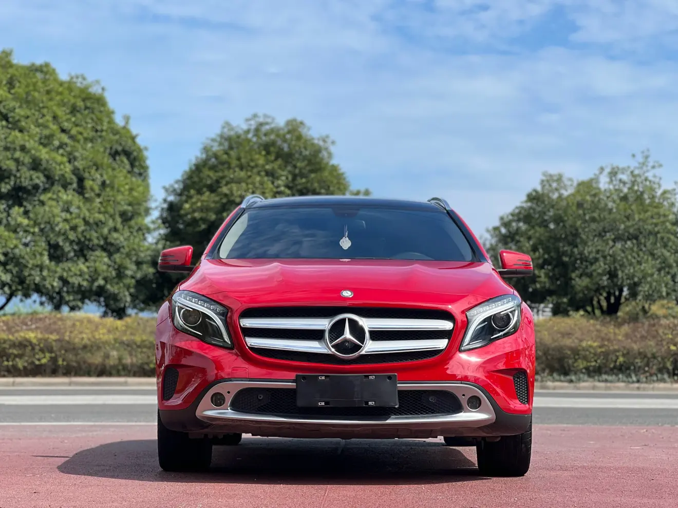 Mercedes-Benz GLA  из Китая