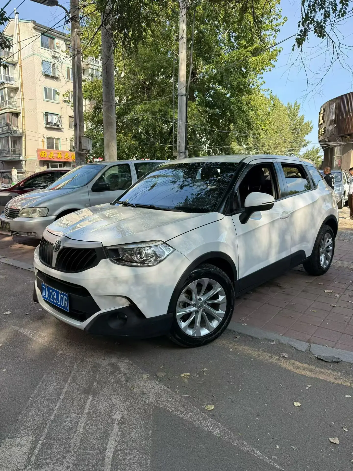 Brilliance China V3