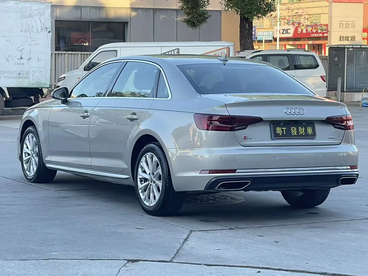Audi A4L