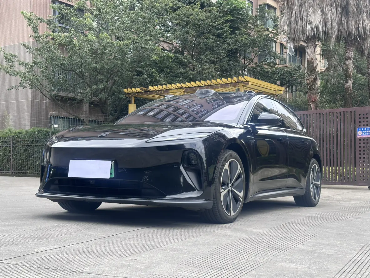 NIO ET5T  из Китая