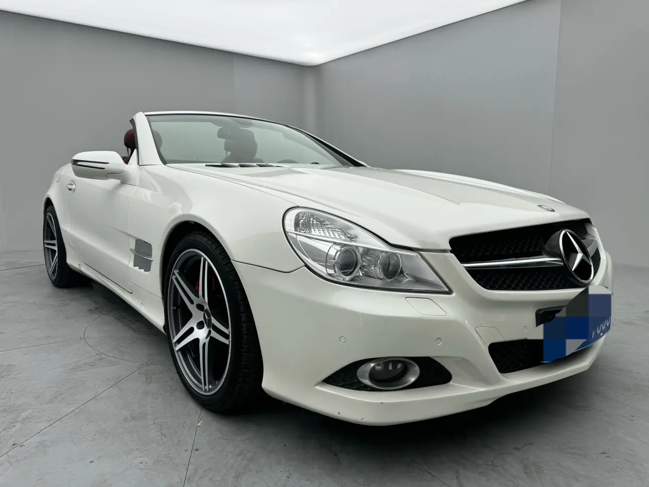 Mercedes-Benz SL Class