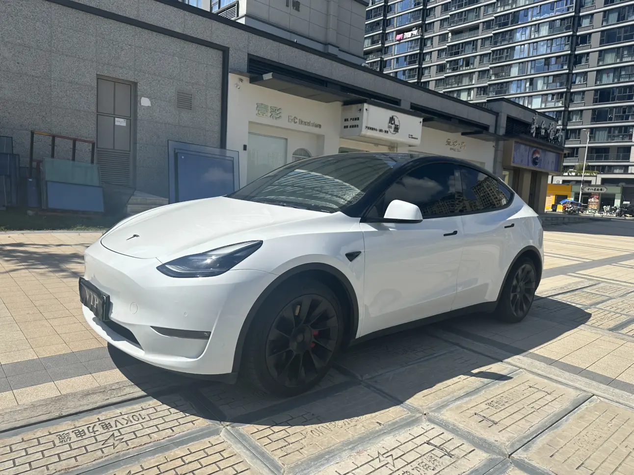 Tesla Model Y  из Китая