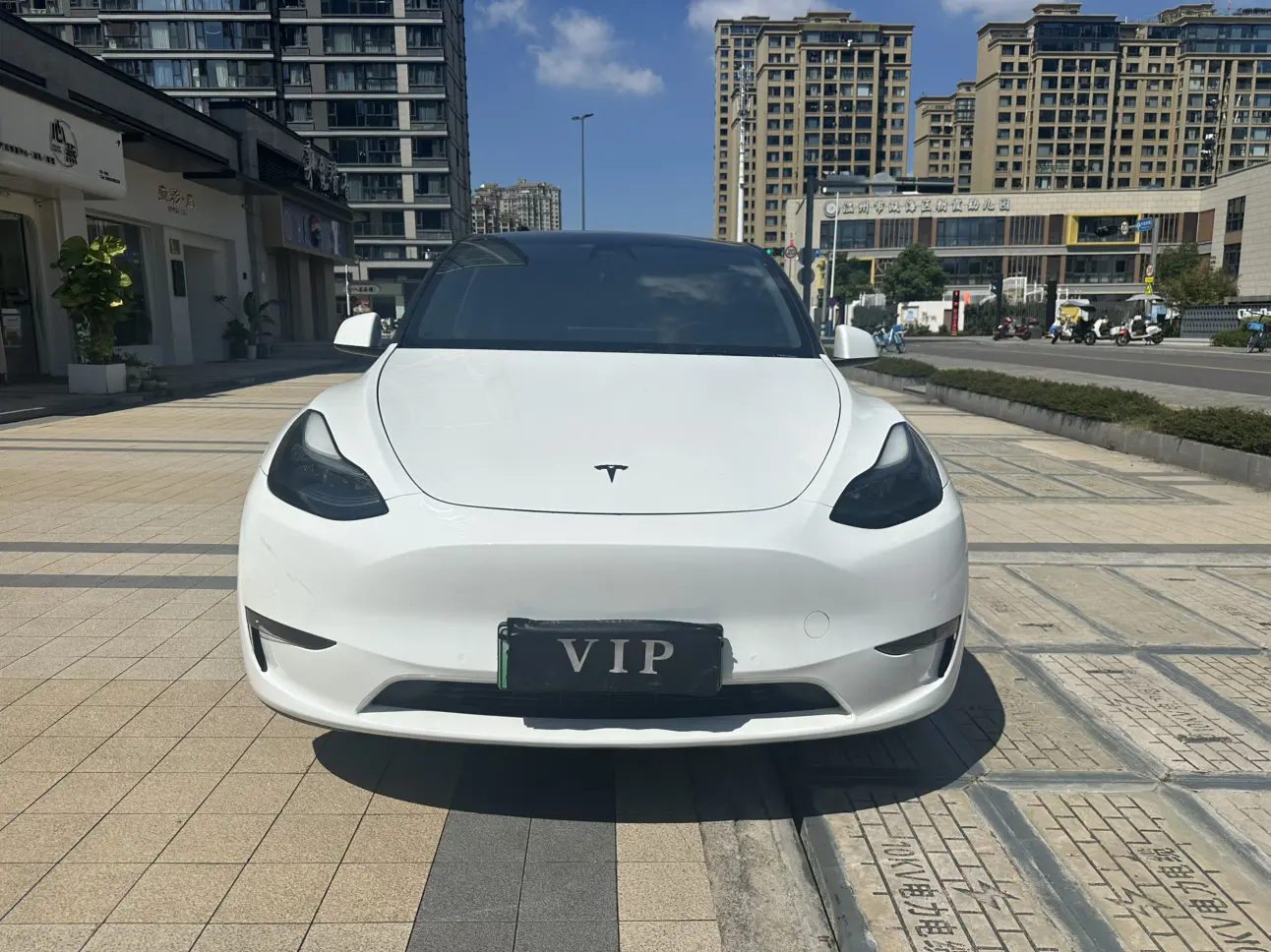 Tesla Model Y  из Китая