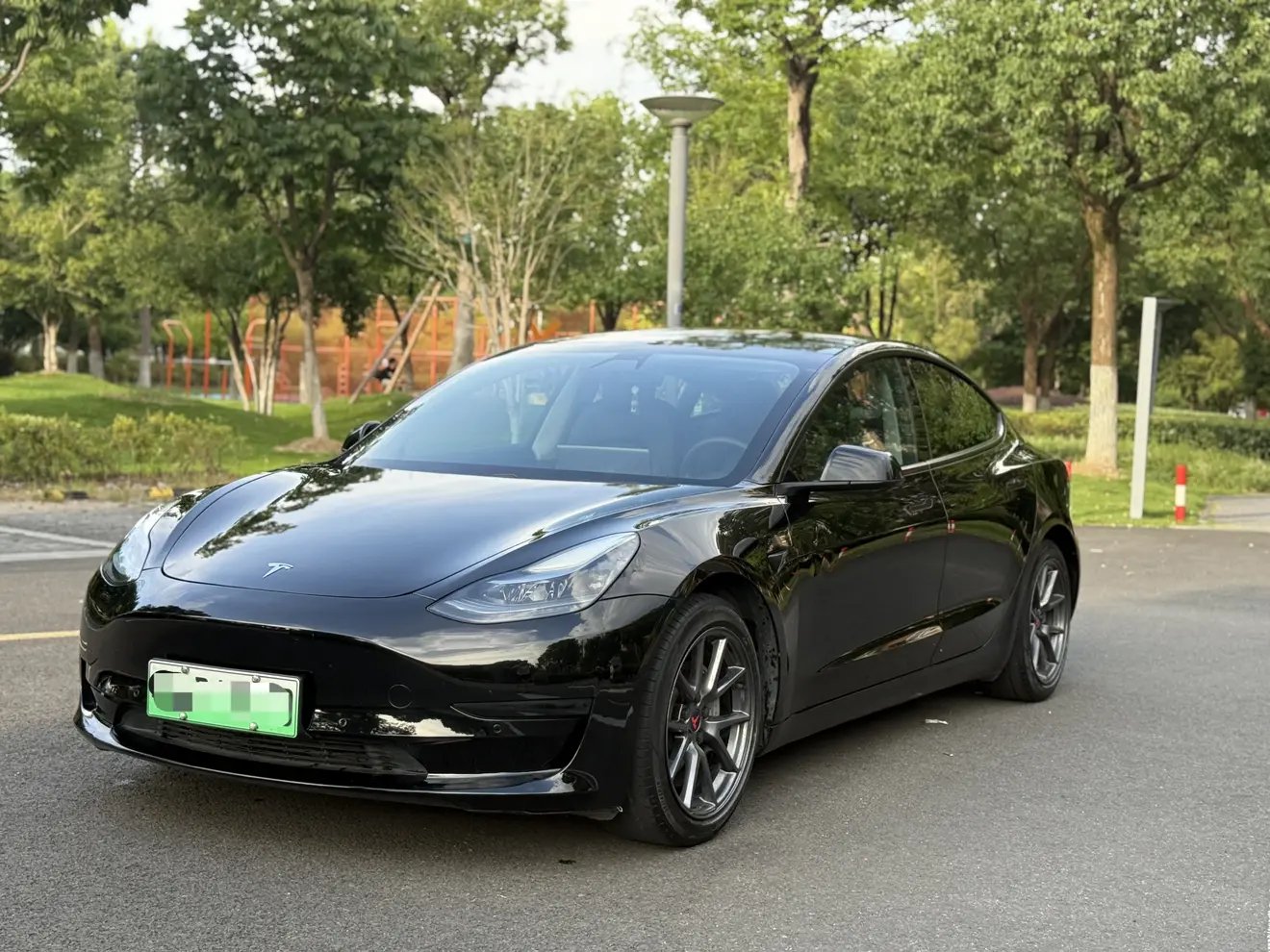 Tesla Model 3  из Китая