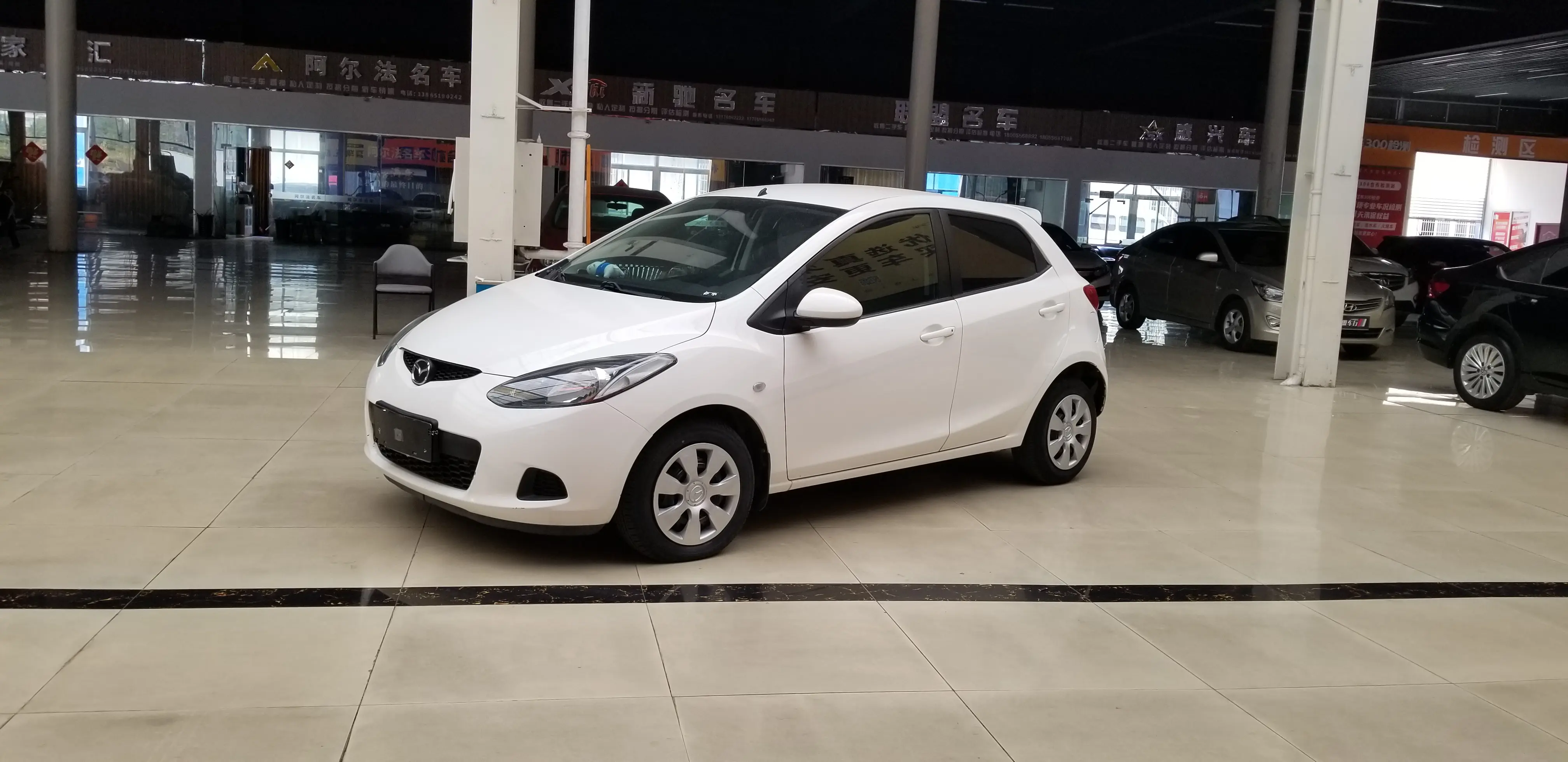 Mazda 2