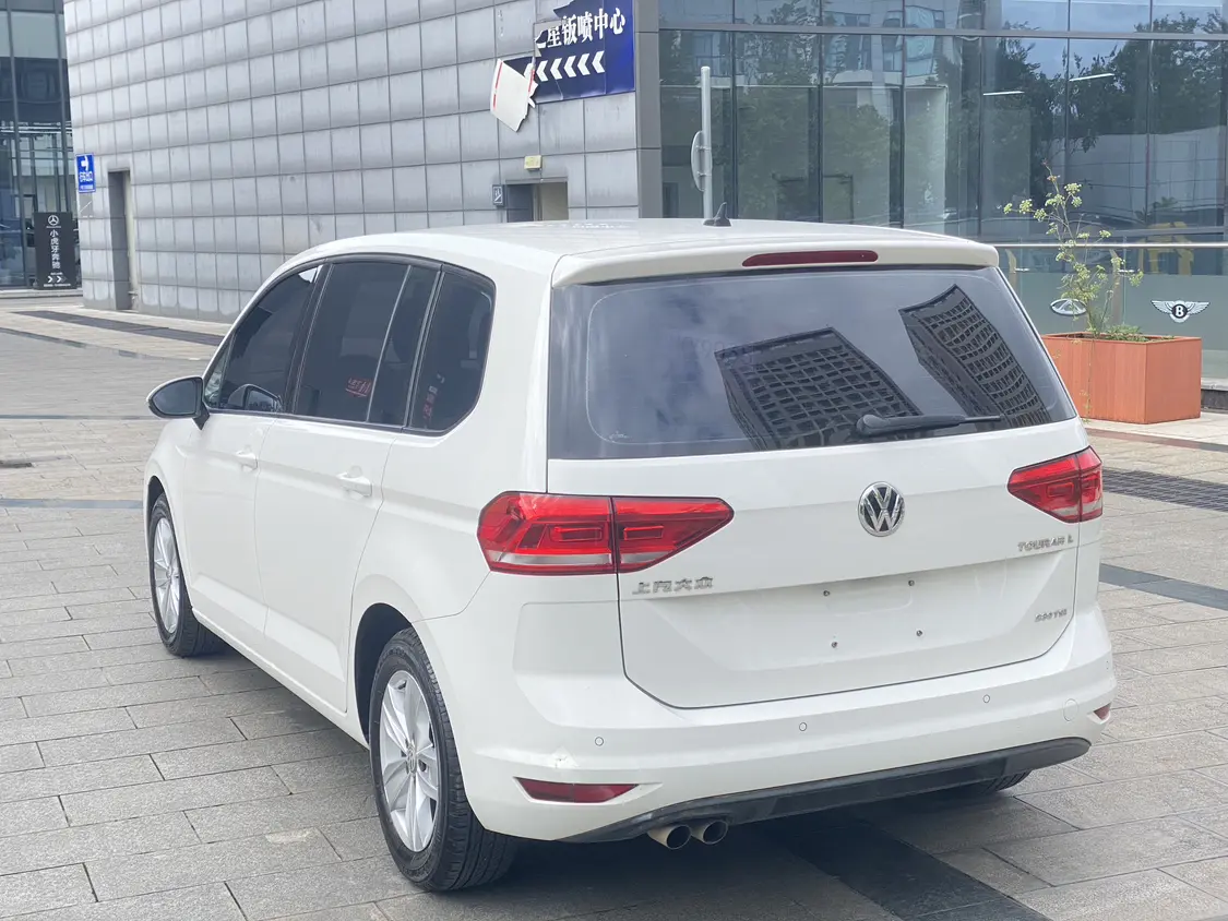 Volkswagen Touran L