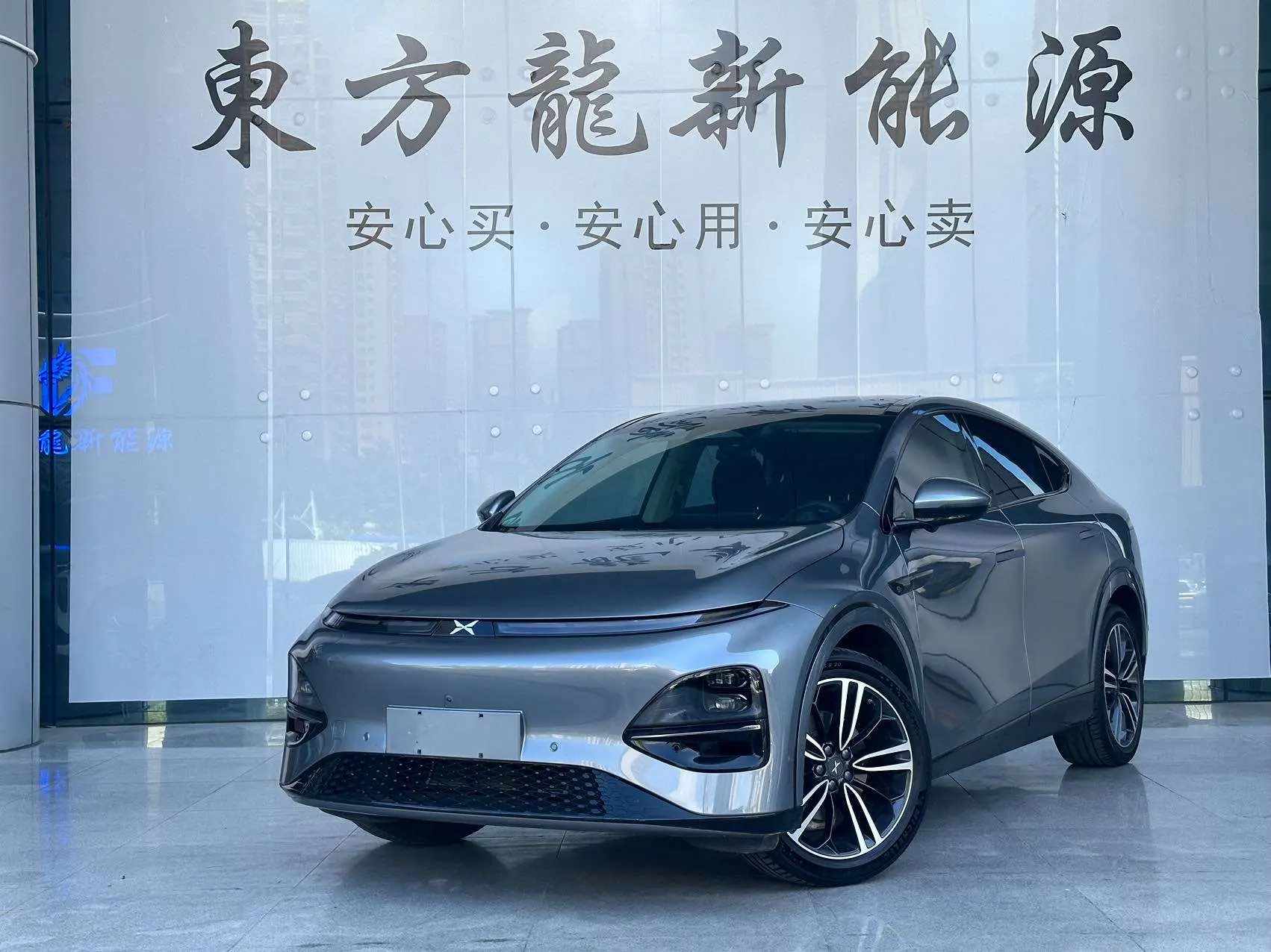 Xpeng G6  из Китая