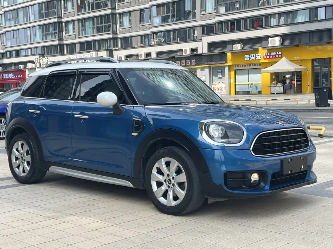 MINI COUNTRYMAN