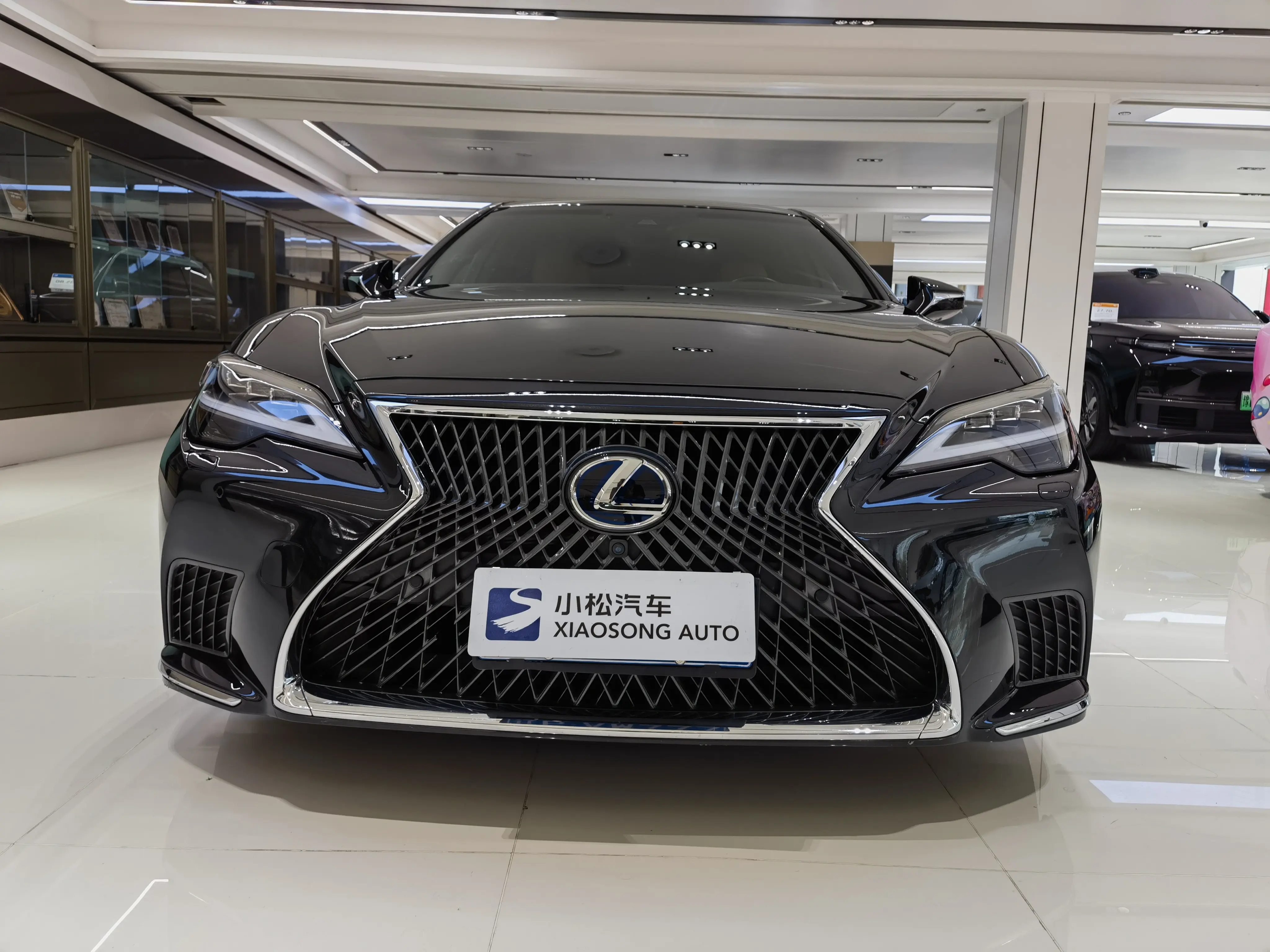 Lexus LS