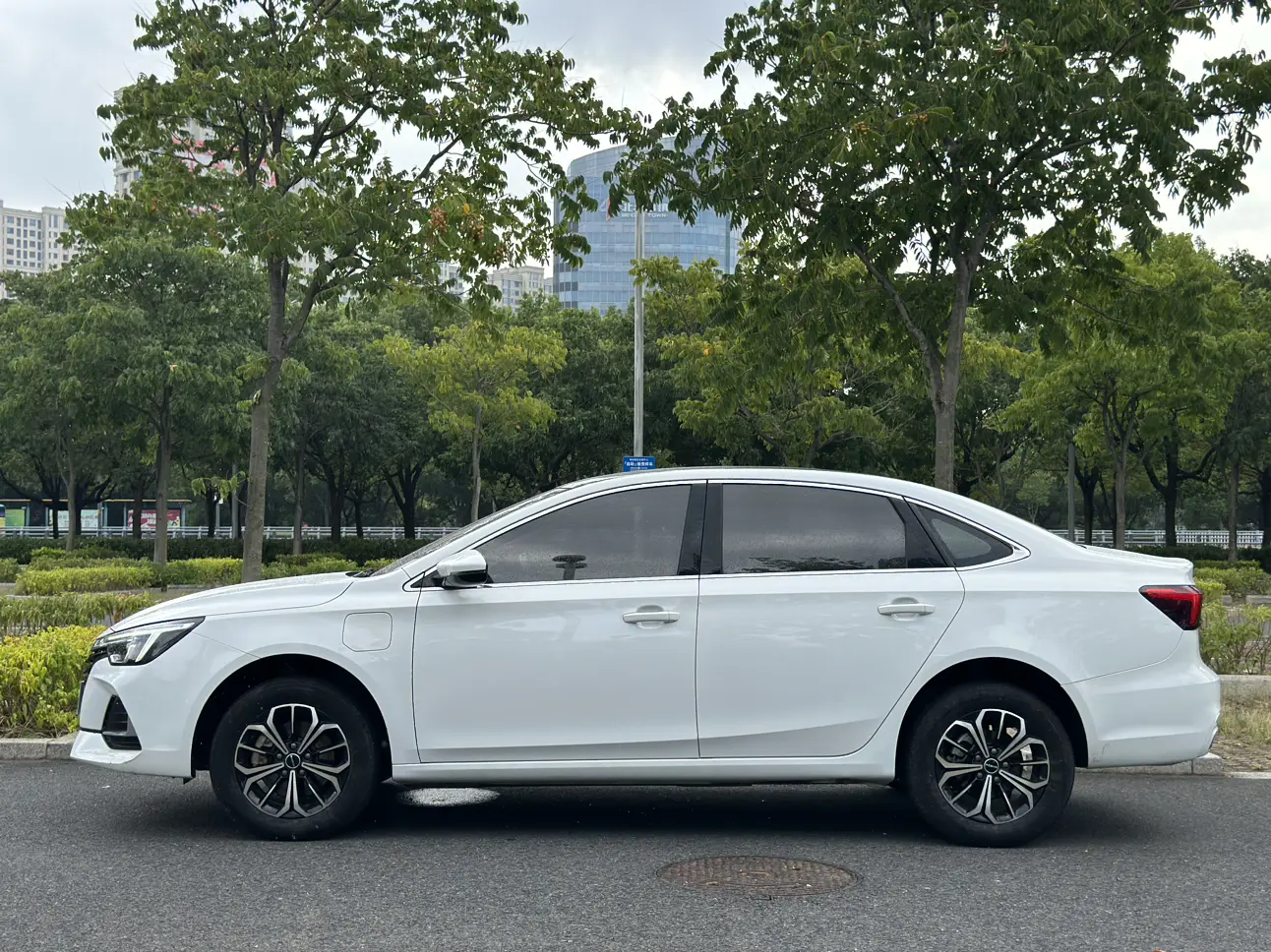 Roewe i6 MAX EV