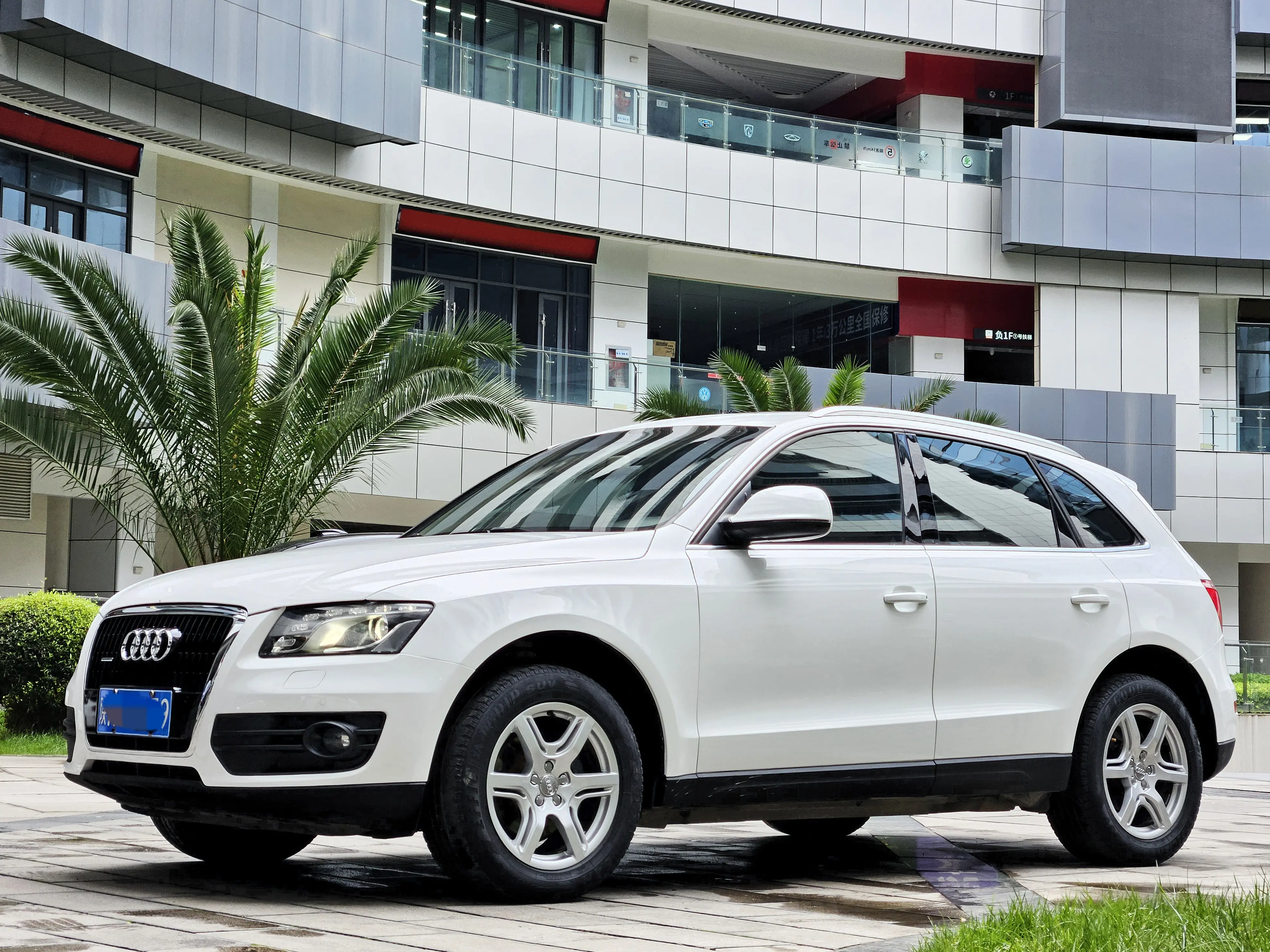 Audi Q5  из Китая