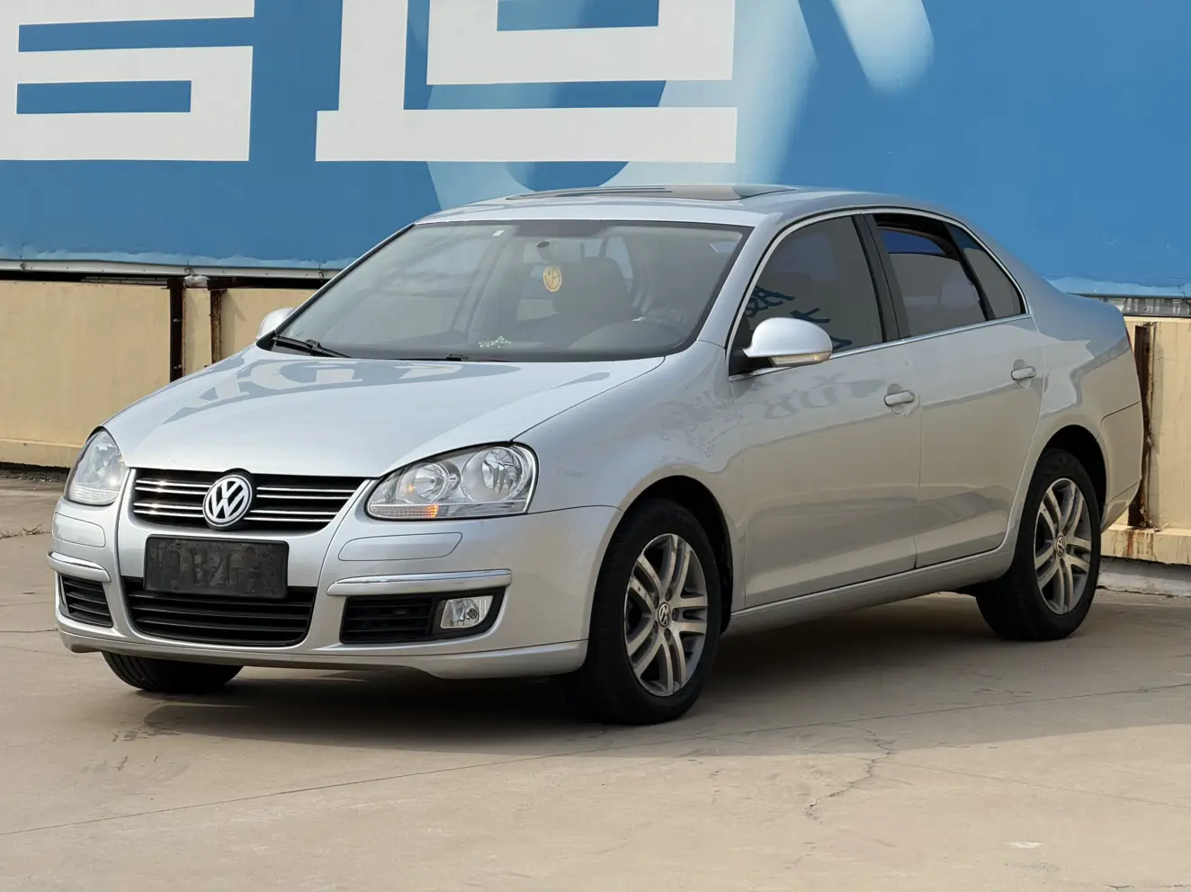 Volkswagen Sagitar  из Китая