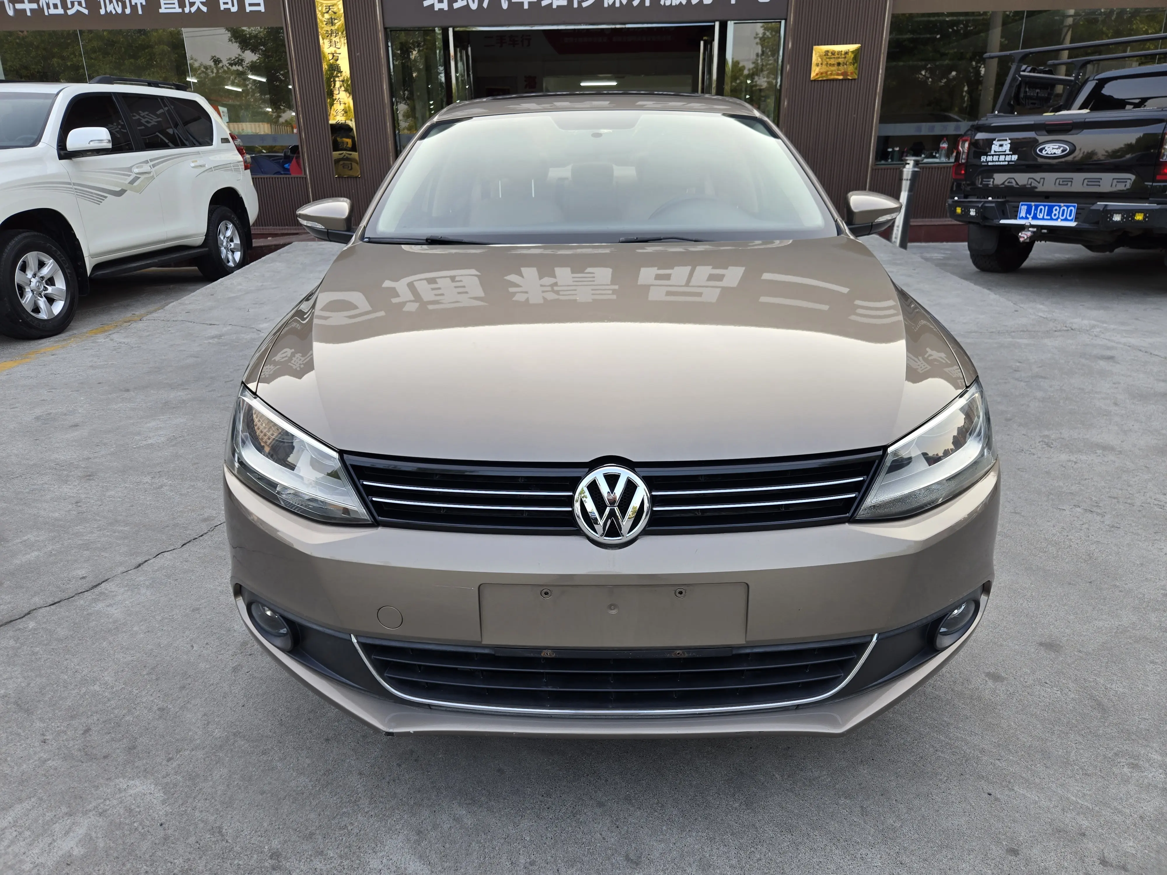 Volkswagen Sagitar  из Китая