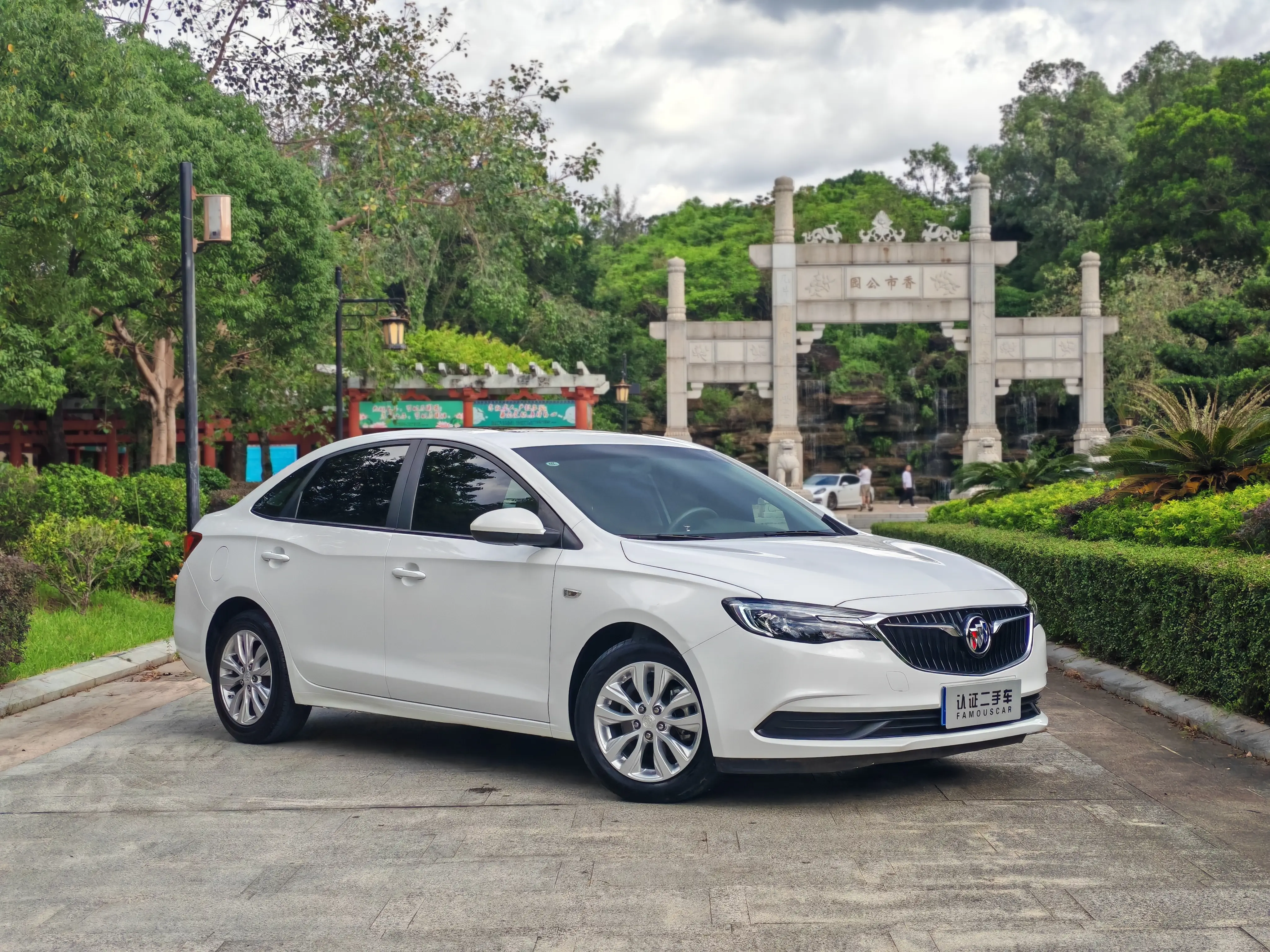 Buick Yinglang