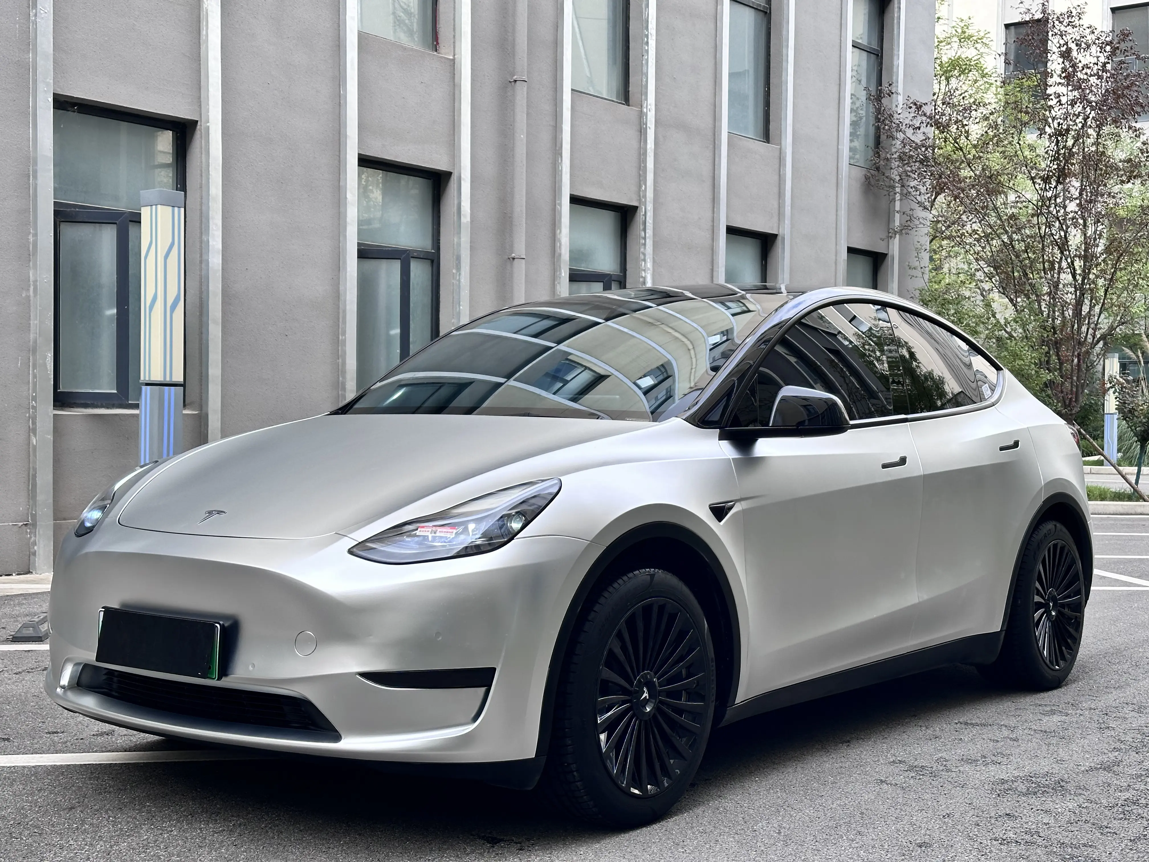 Tesla Model Y  из Китая