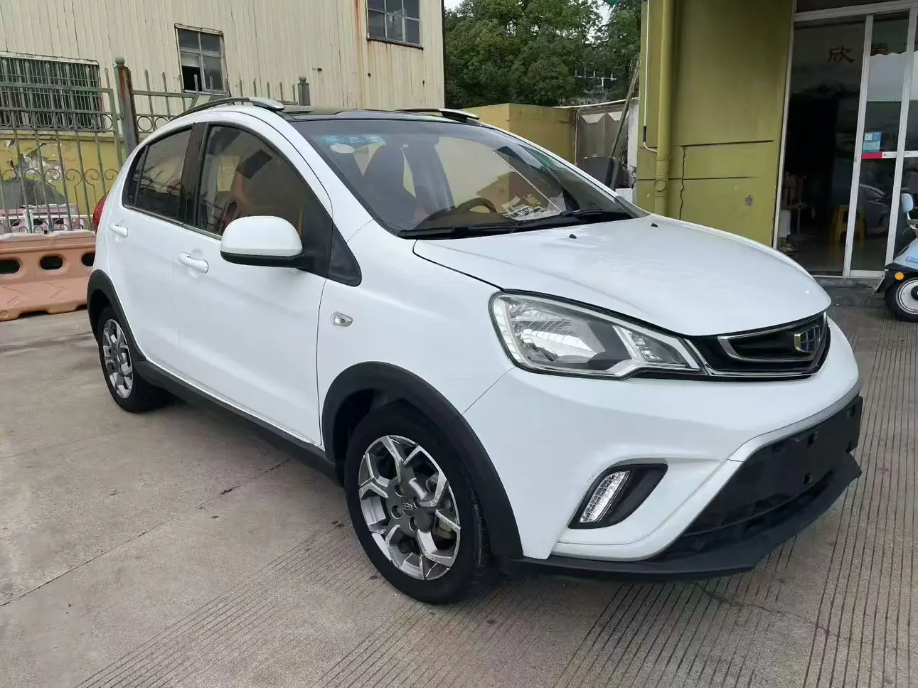 Geely Vision X1