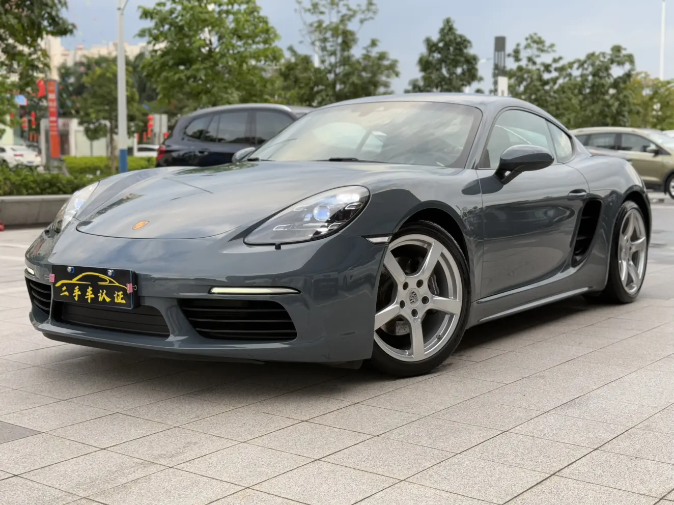 Porsche 718