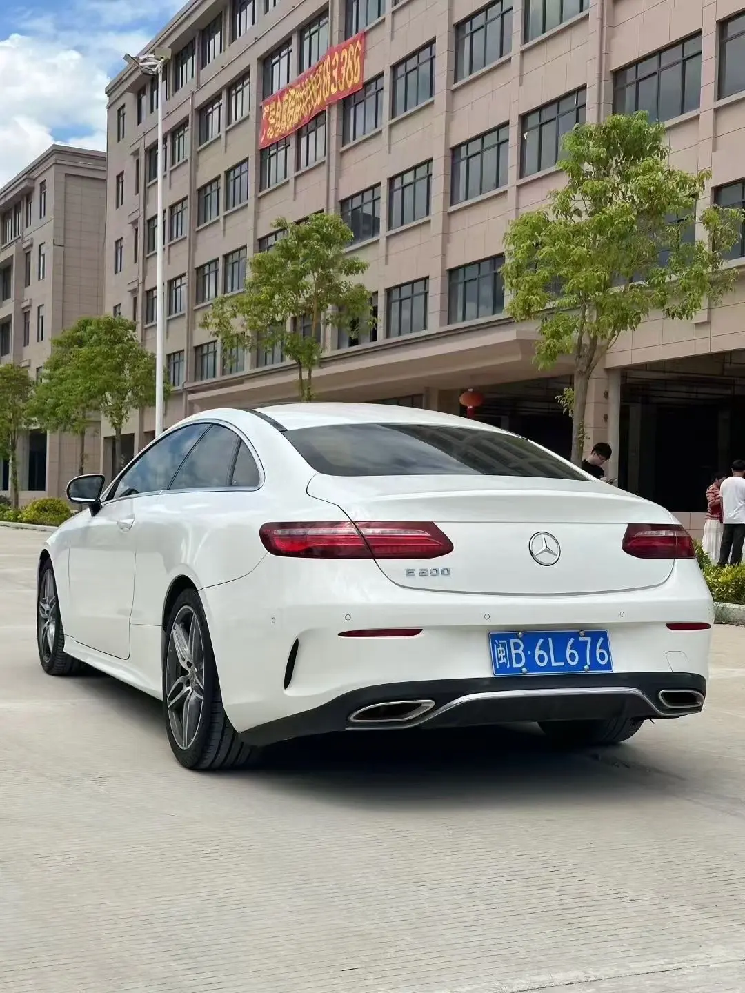 Mercedes-Benz E-Class (imported)