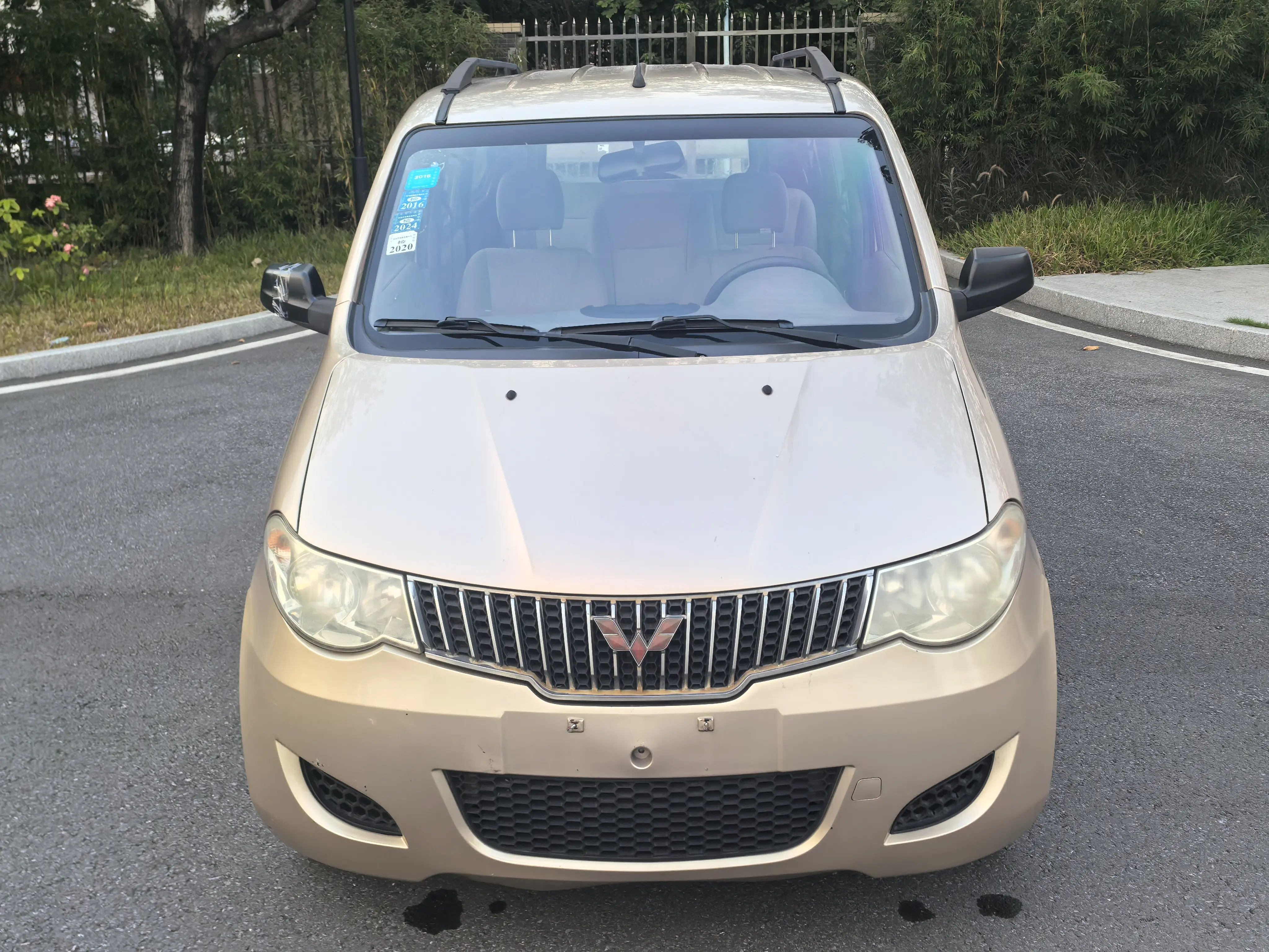 Wuling Hongguang  из Китая